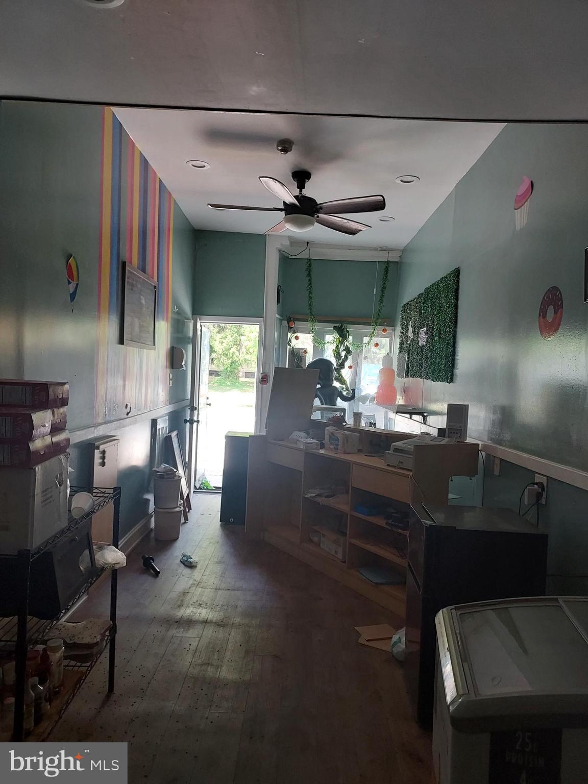 GERMANTOWN (WEST) - Commercial Sale