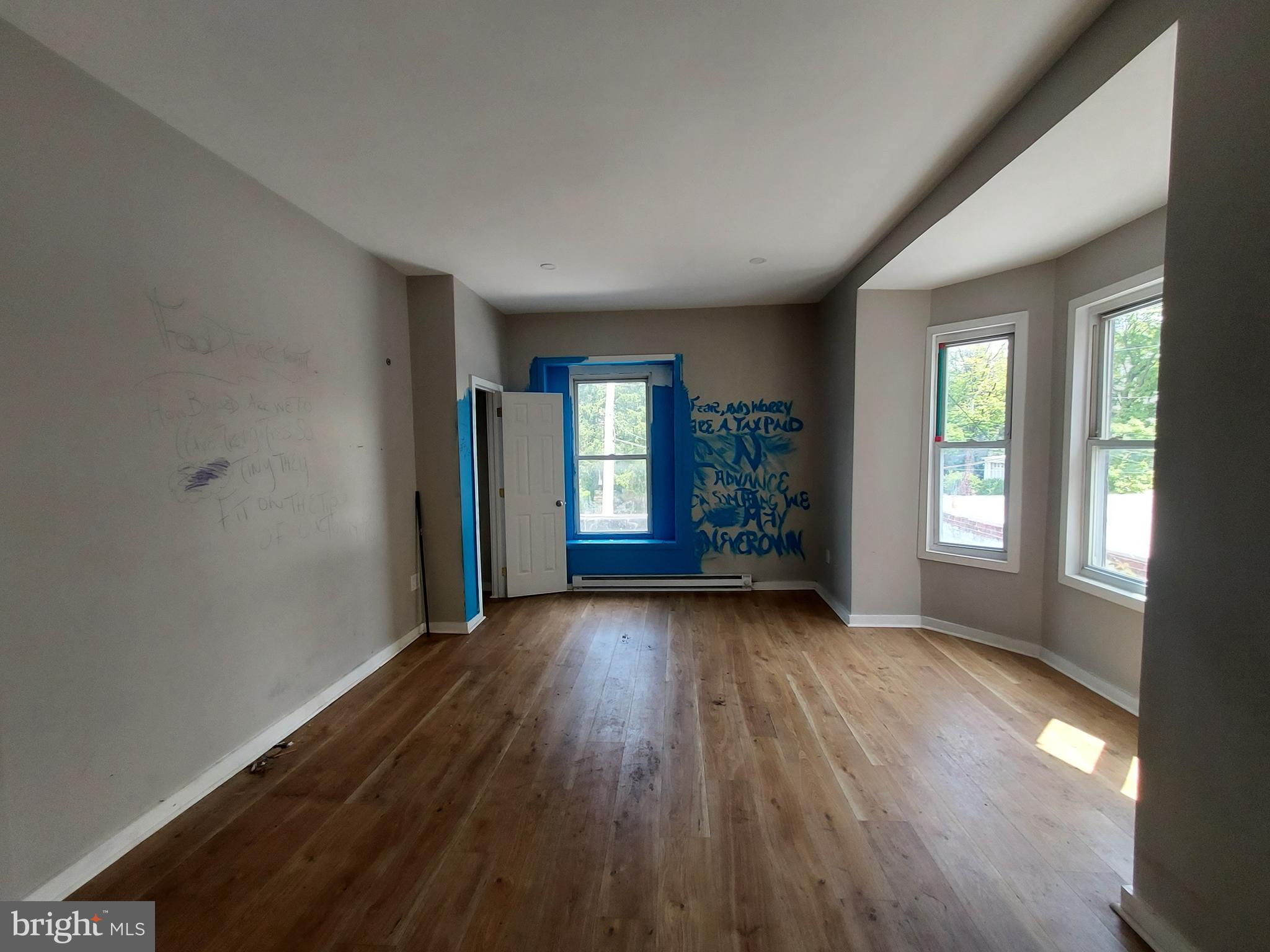 GERMANTOWN (WEST) - Commercial Sale
