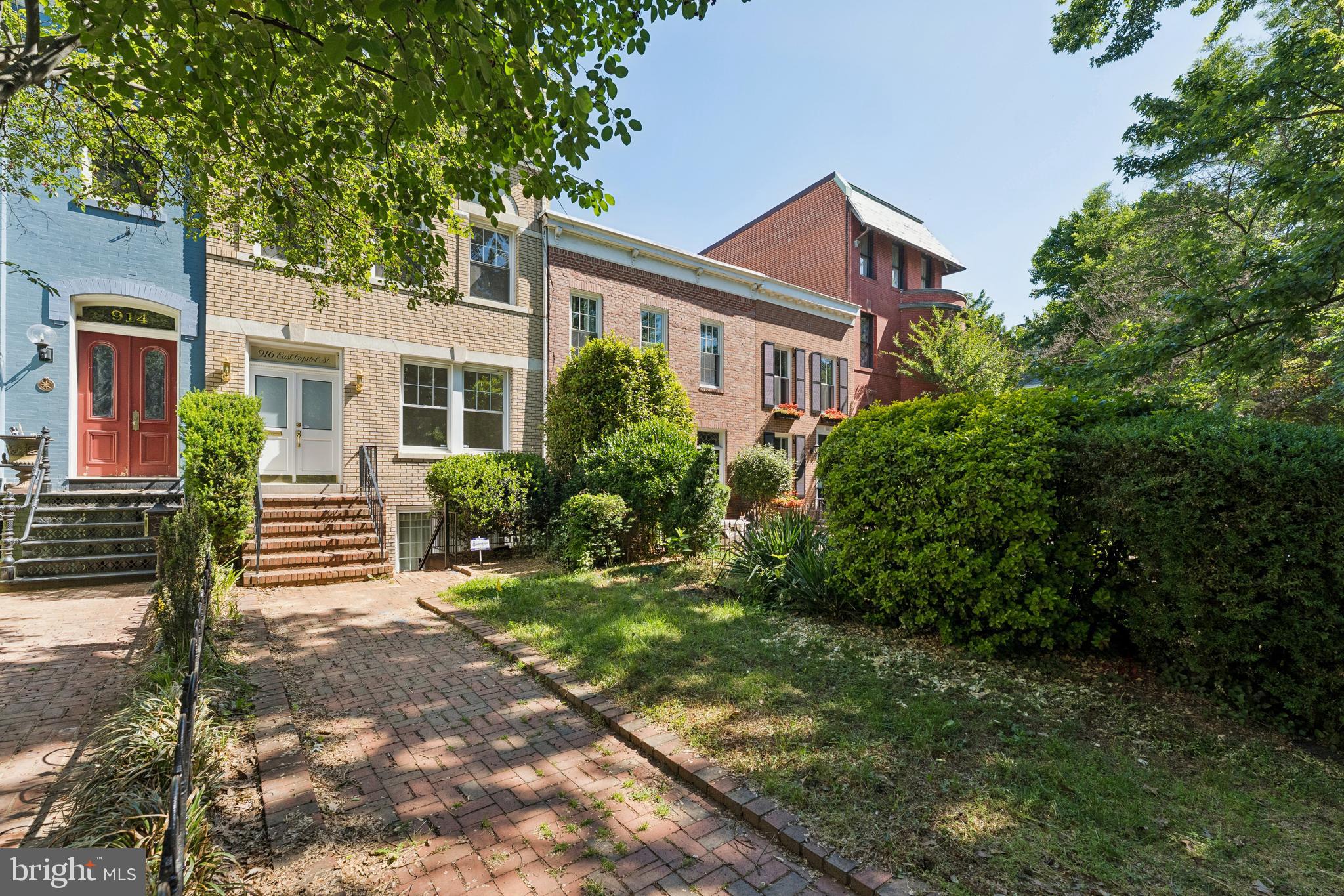 CAPITOL HILL - Residential Income