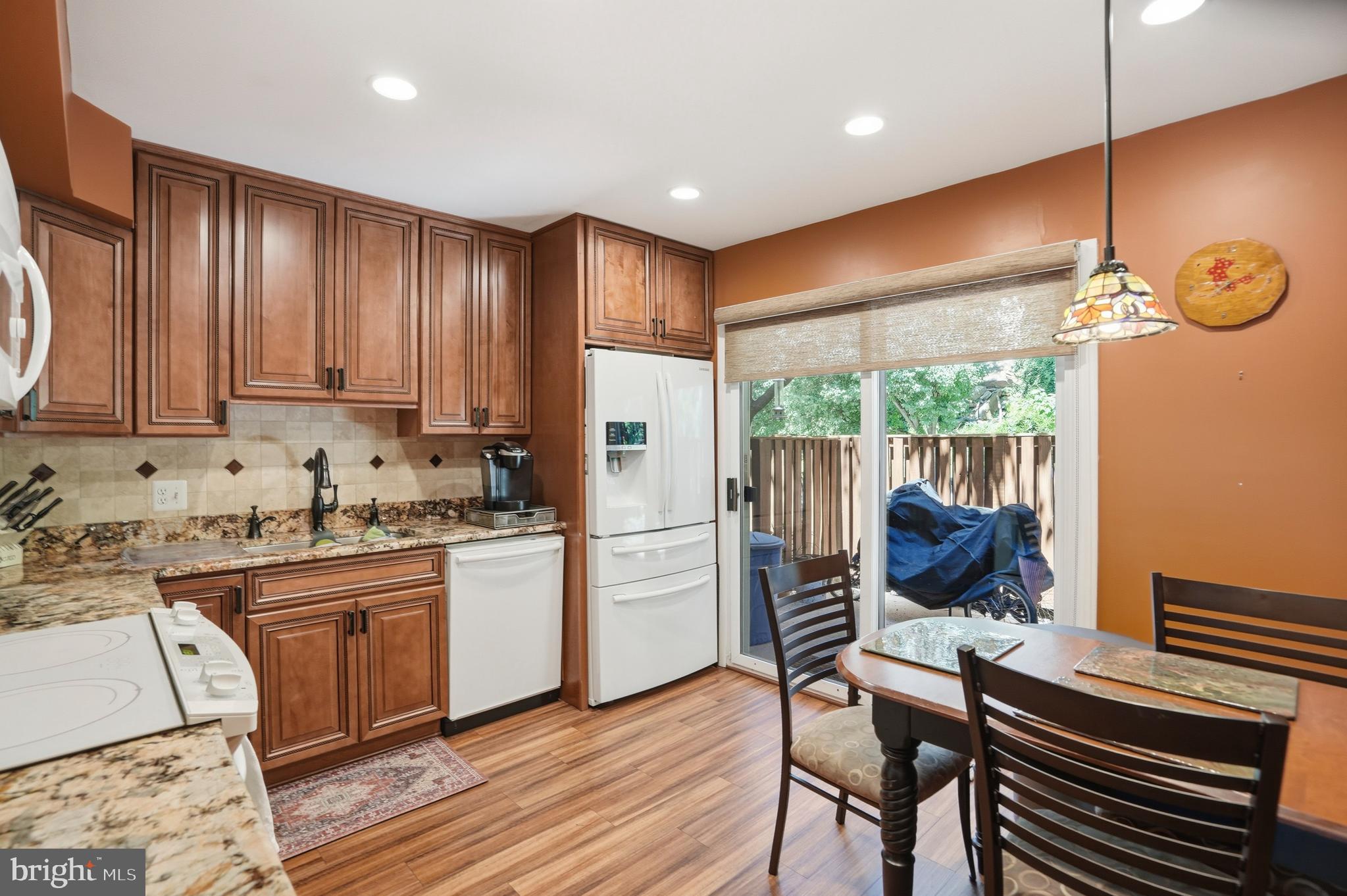LIGHTFOOT - Residential