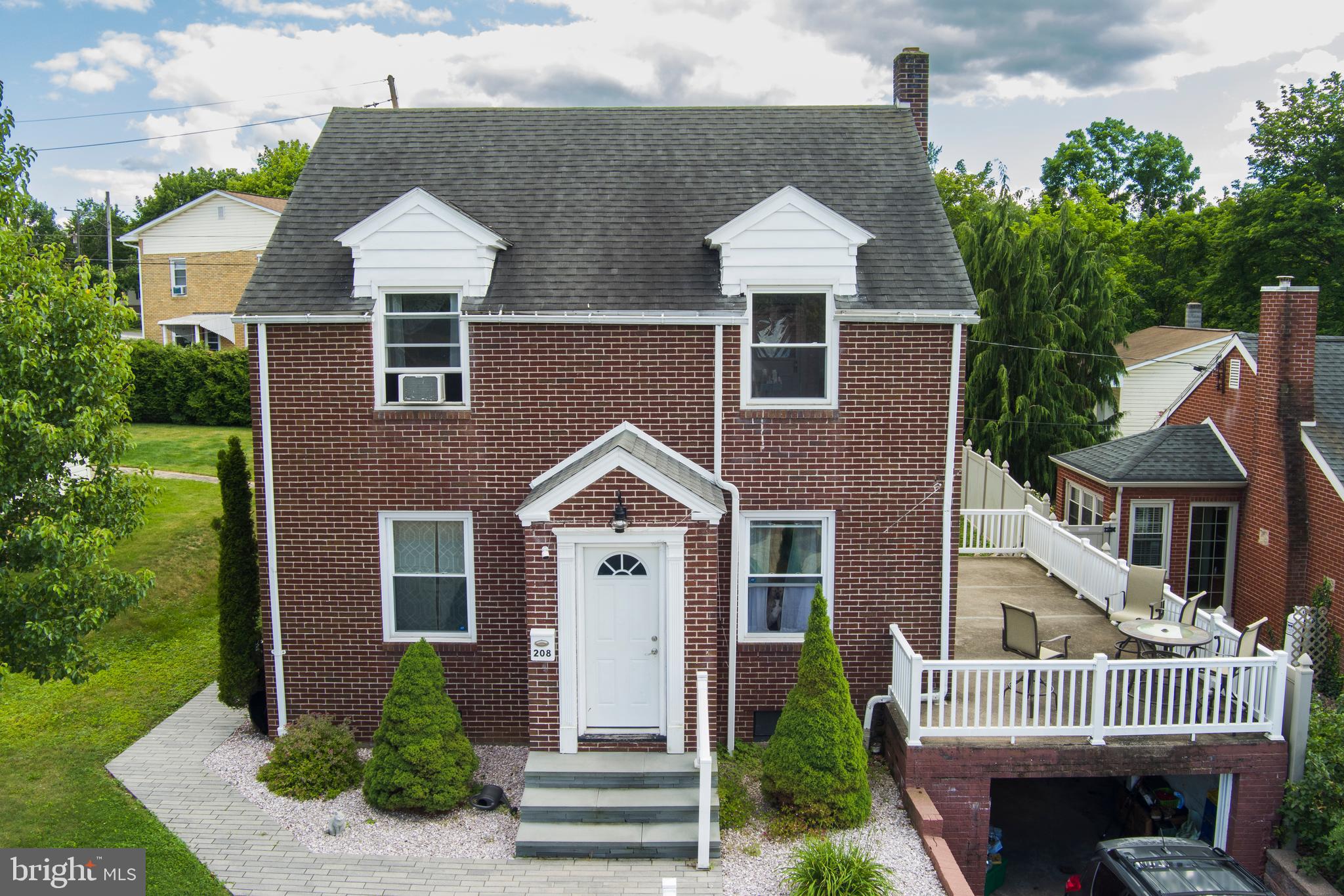 CURTIS PARK - Residential
