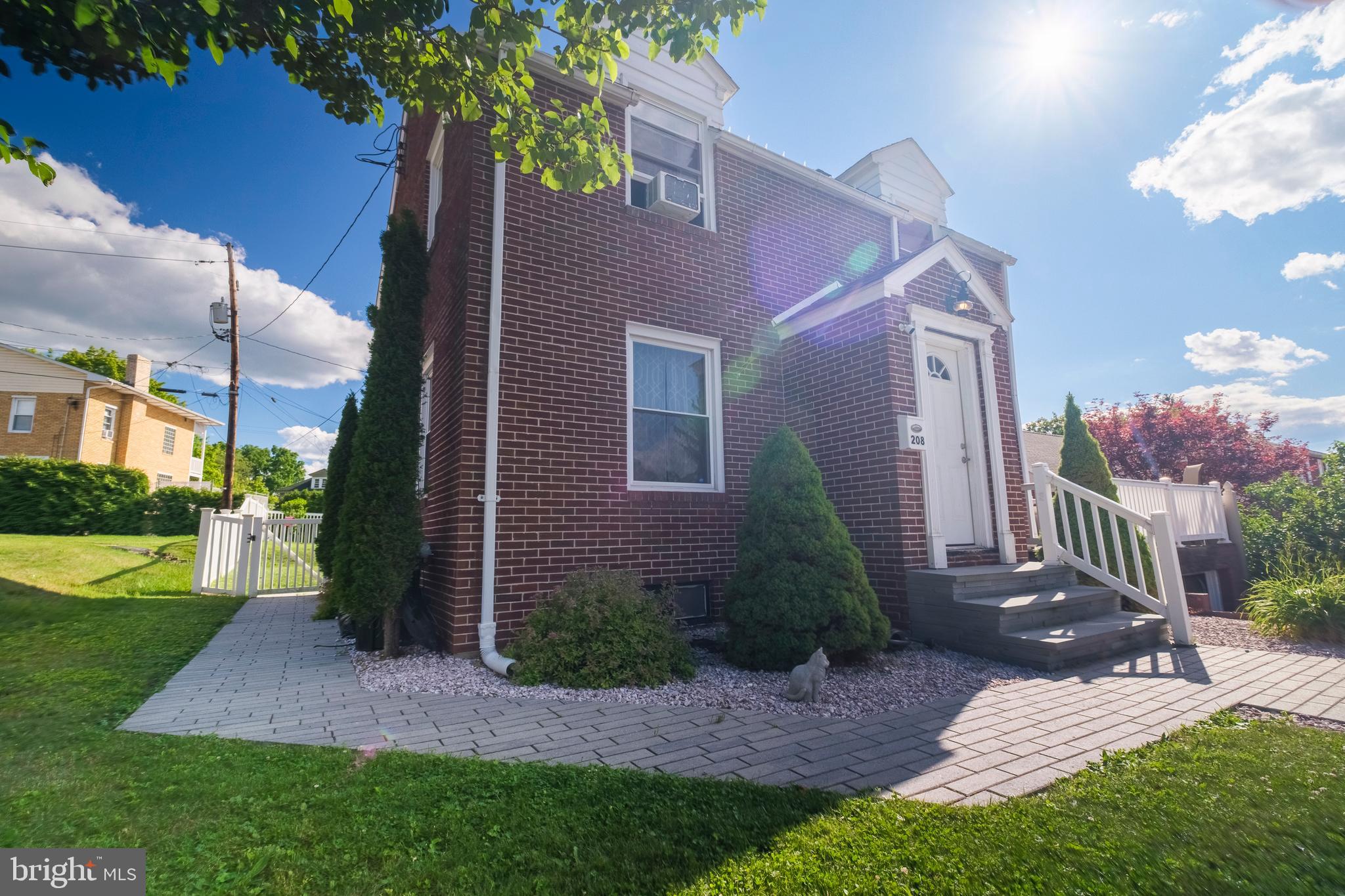 CURTIS PARK - Residential