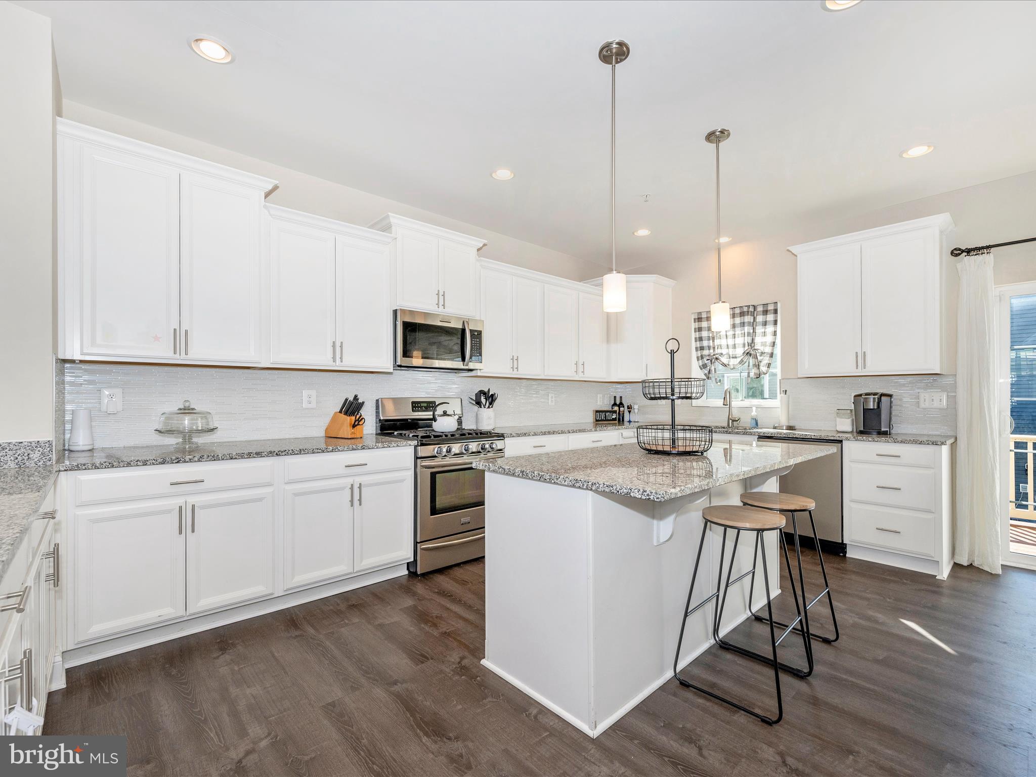 WESTVIEW SOUTH - Residential