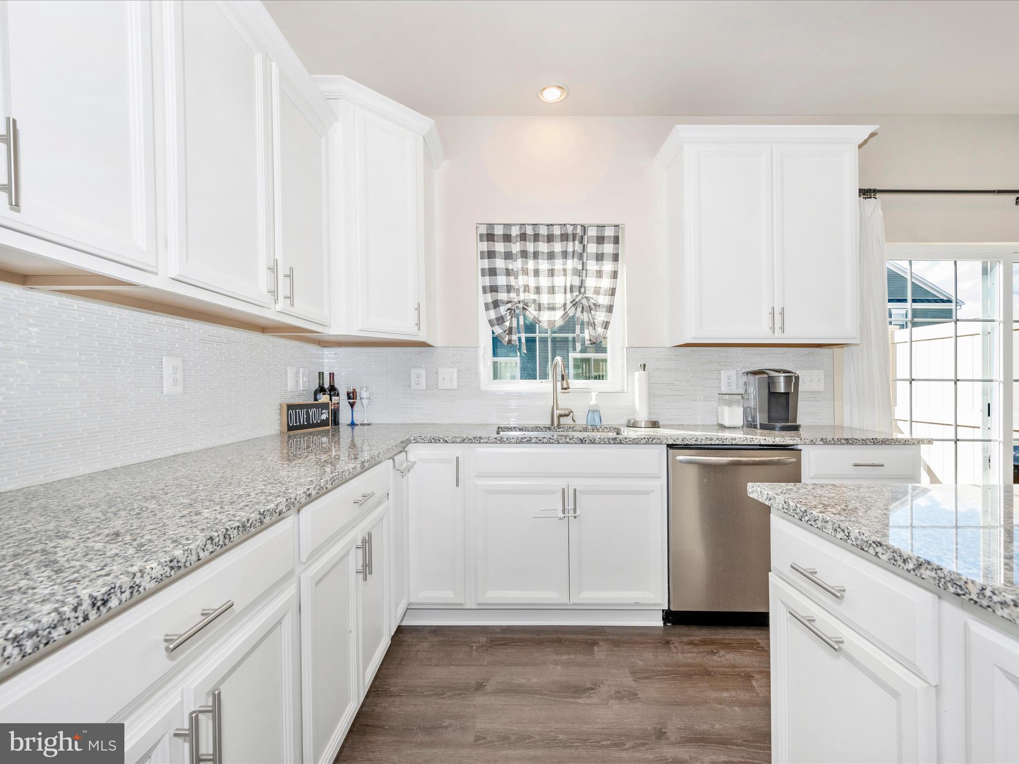 WESTVIEW SOUTH - Residential