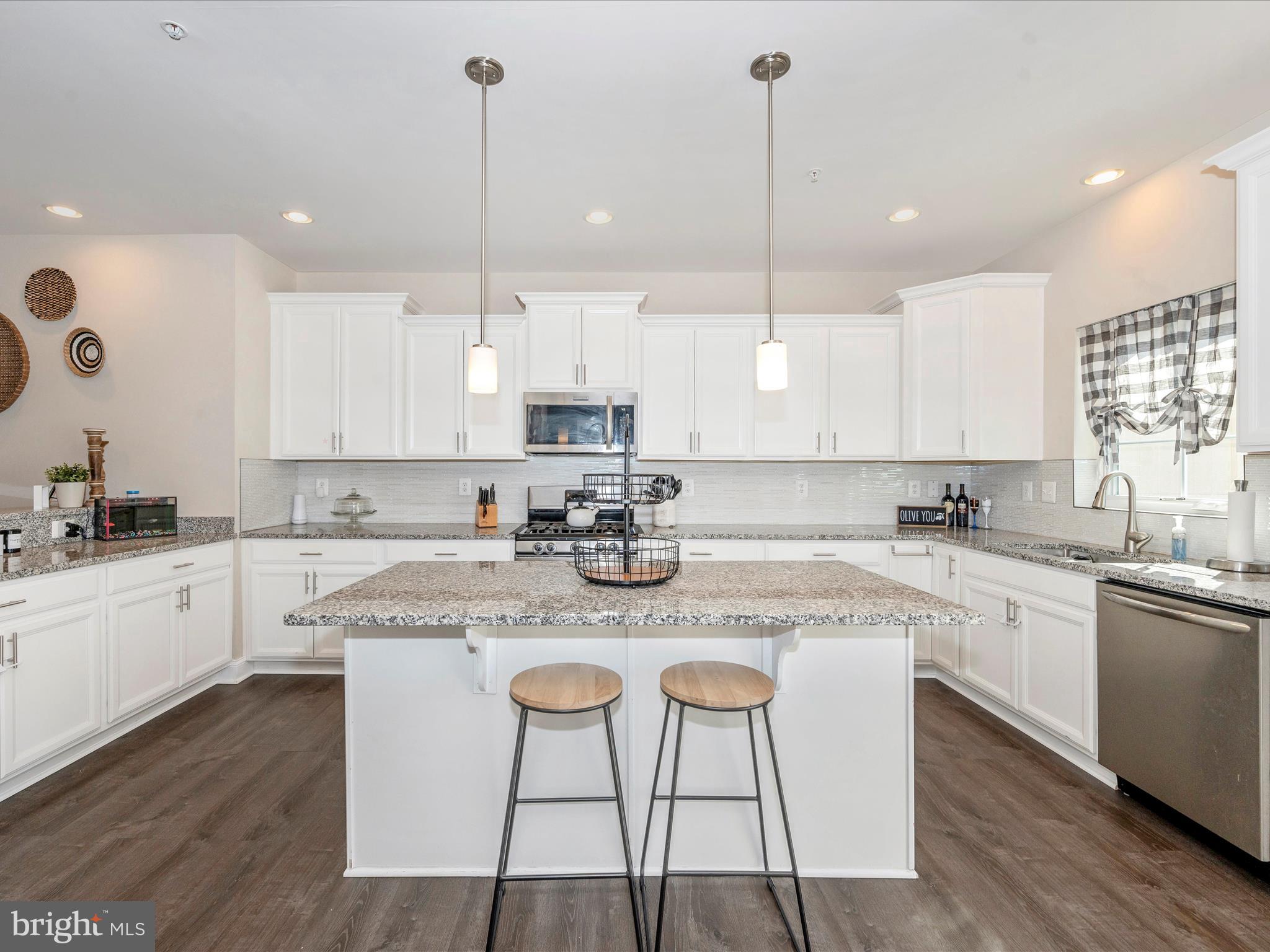 WESTVIEW SOUTH - Residential