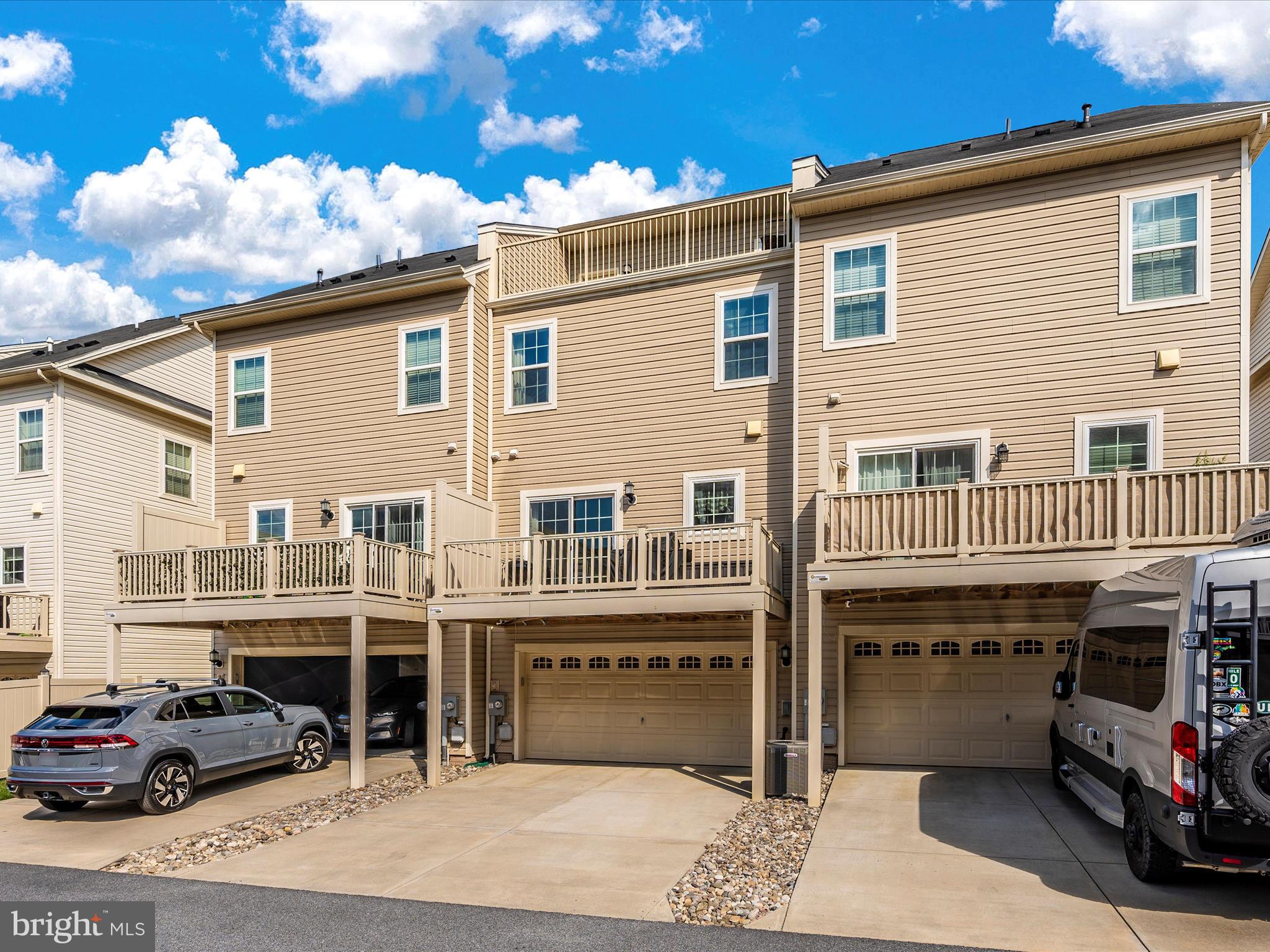 WESTVIEW SOUTH - Residential