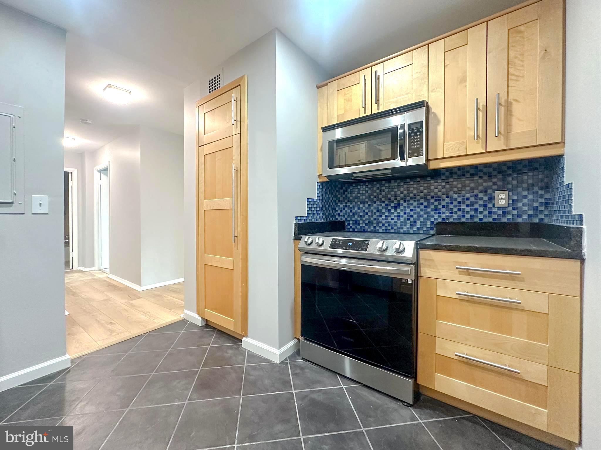 BARCROFT HILLS - Residential