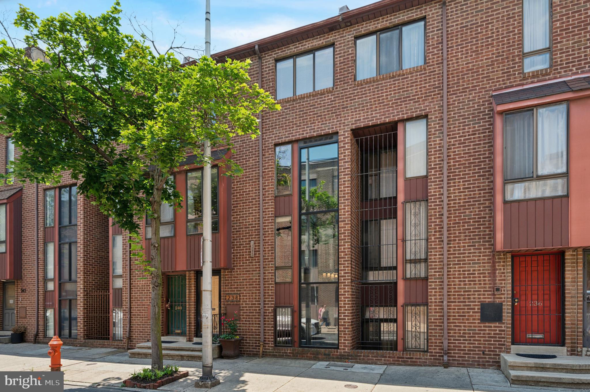 Welcome home to 238 S 9th Street, an elegant 3-bedroom, 3-bath townhome in the heart of Washington Square West. Enjoy this rare opportunity to own a spacious, updated residence with a separately deeded parking space and no HOA fees, all just steps from Jefferson Hospital and the very best of Center City living.

Lovingly maintained and thoughtfully renovated by the current owners since 2017, the home blends timeless charm with modern upgrades. Major improvements, including HVAC, roof, flooring, lighting, stainless steel appliances, and a fully renovated primary floor, have already been completed, offering buyers a move-in ready home with peace of mind.

Natural light fills the home’s spacious layout, creating warm, inviting living spaces ideal for both everyday living and entertaining. The property offers two private outdoor spaces, a deck just off the kitchen perfect for dining or morning coffee, plus an additional outdoor terrace off the primary suite.

The primary bedroom retreat features a custom walk-in closet and a beautifully updated ensuite bath with double vanity and oversized open shower. The additional bedrooms also include custom built-in closets, providing thoughtful storage throughout the home.

Perfectly positioned at 9th & Locust, you are just steps from Jefferson Hospital, Walnut Street Theatre, Washington Square Park, and some of Center City’s best restaurants, cafés, and shops, offering the ultimate convenience of walkable city living with the rare luxury of dedicated parking.