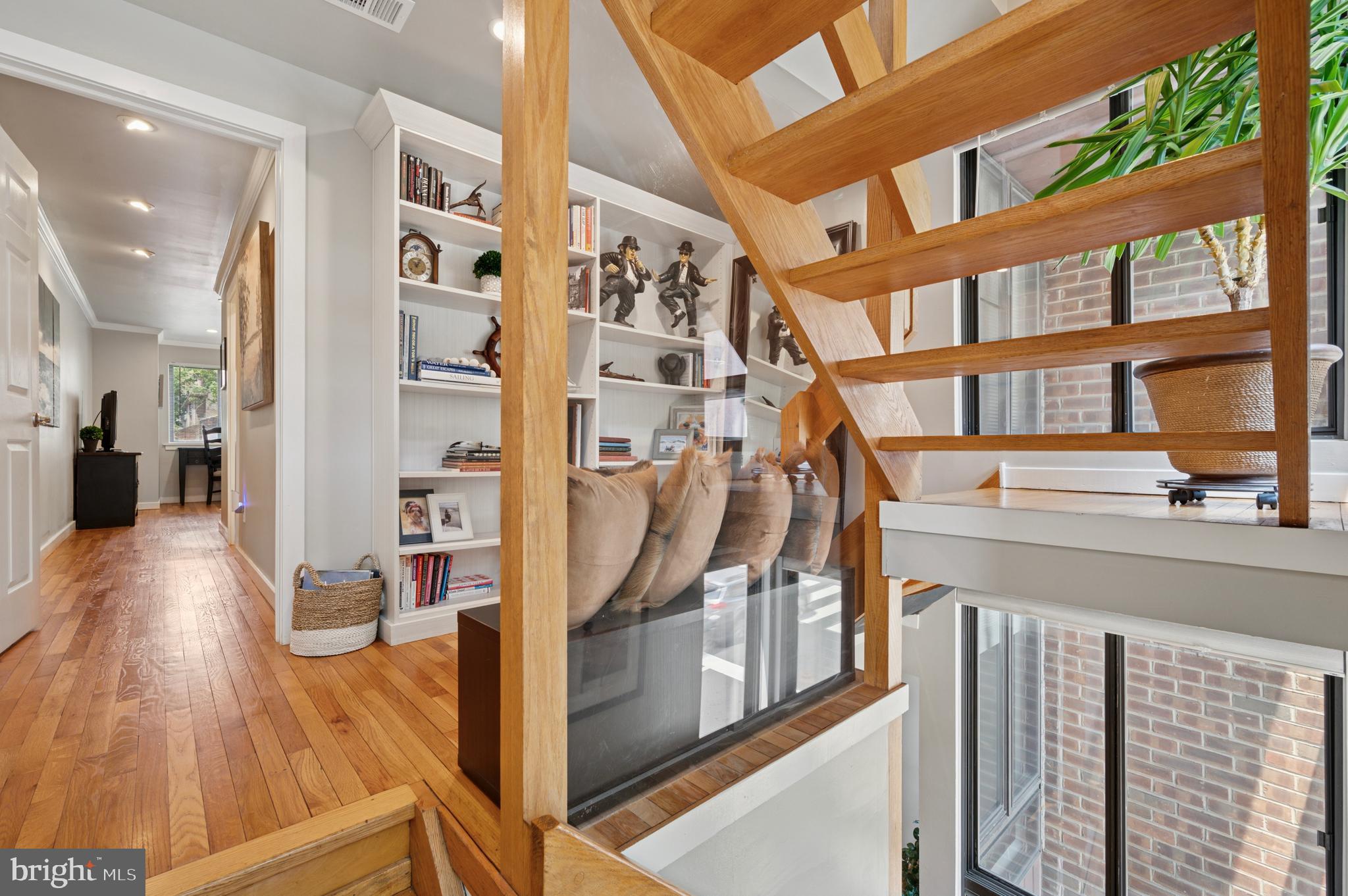 WASHINGTON SQ WEST - Residential