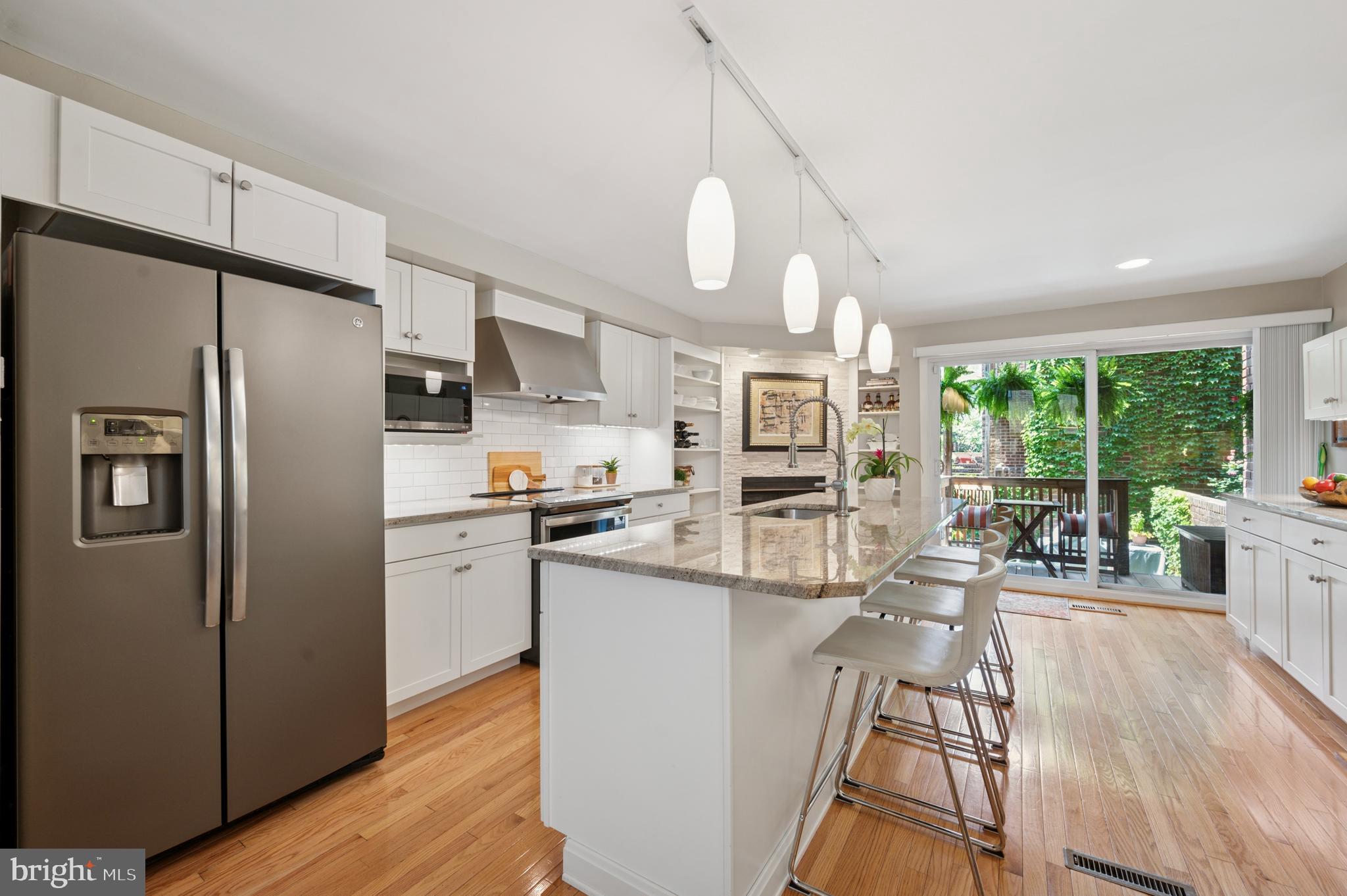 WASHINGTON SQ WEST - Residential