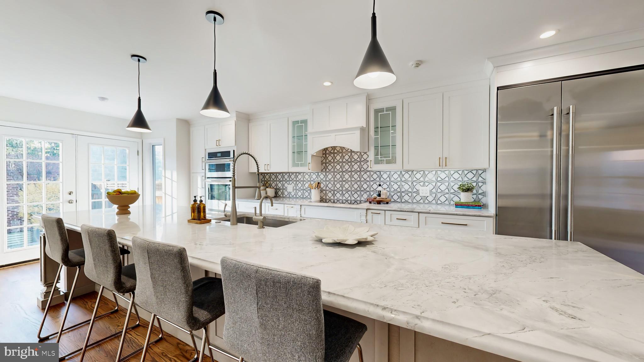 OLD TOWN ALEXANDRIA - Residential