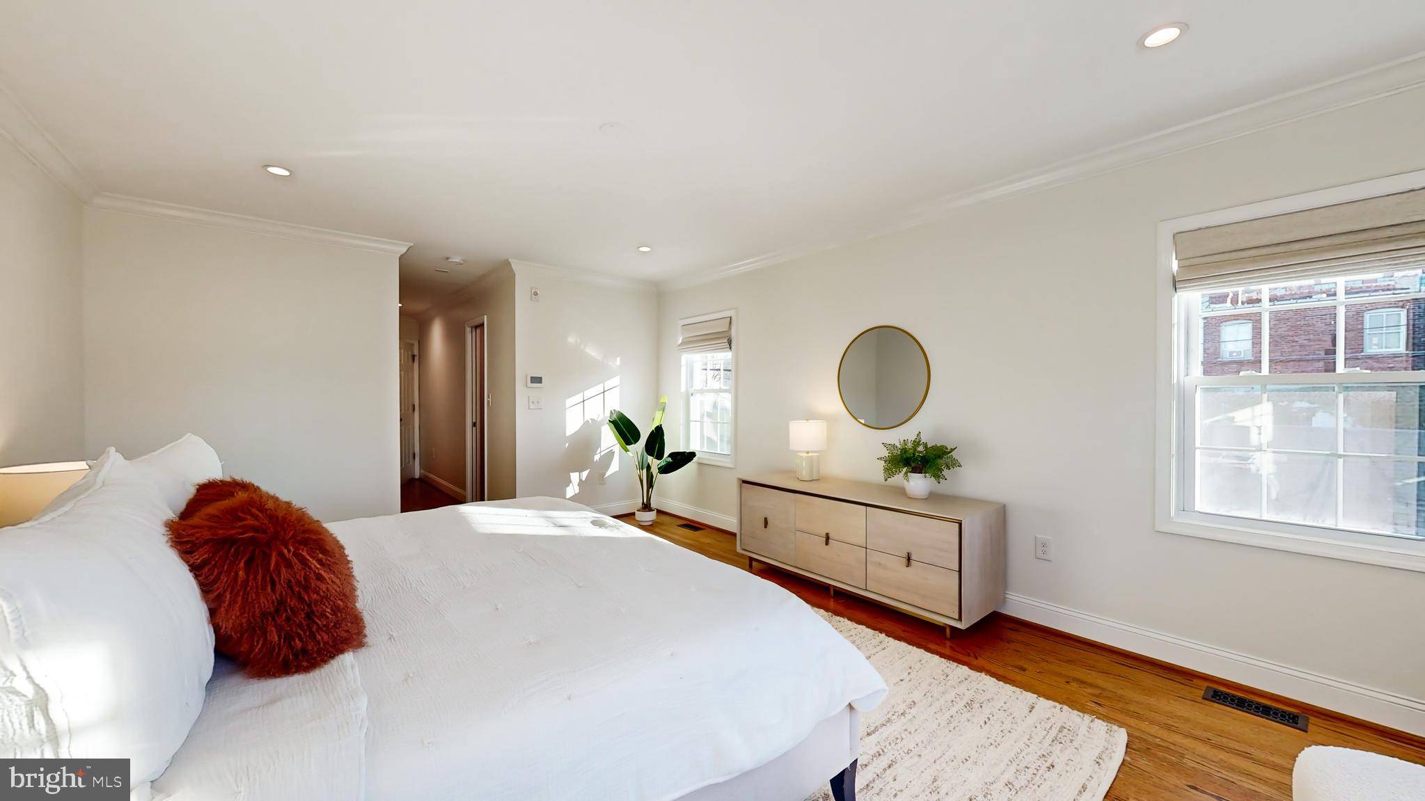 OLD TOWN ALEXANDRIA - Residential