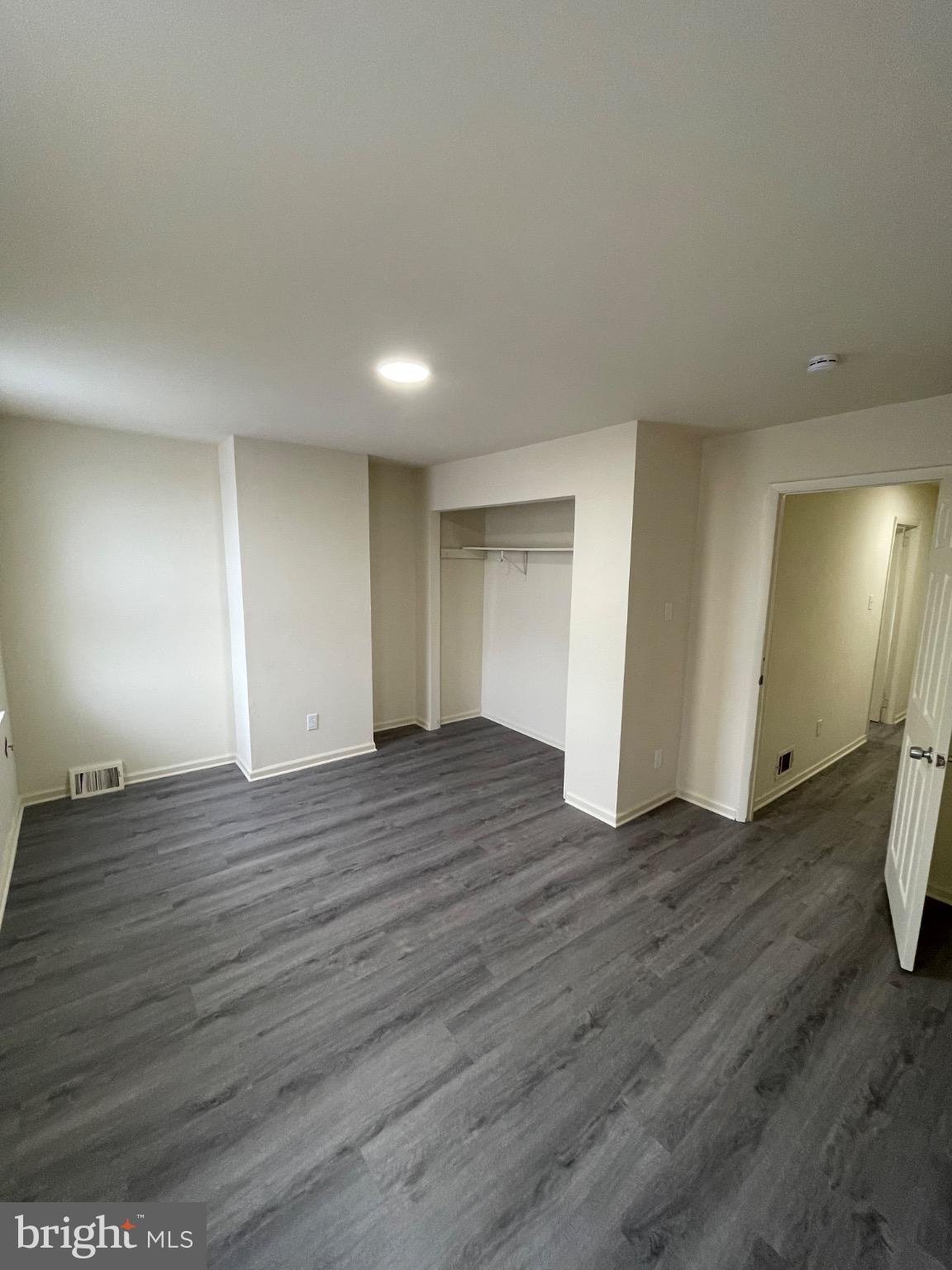 KENSINGTON - Residential