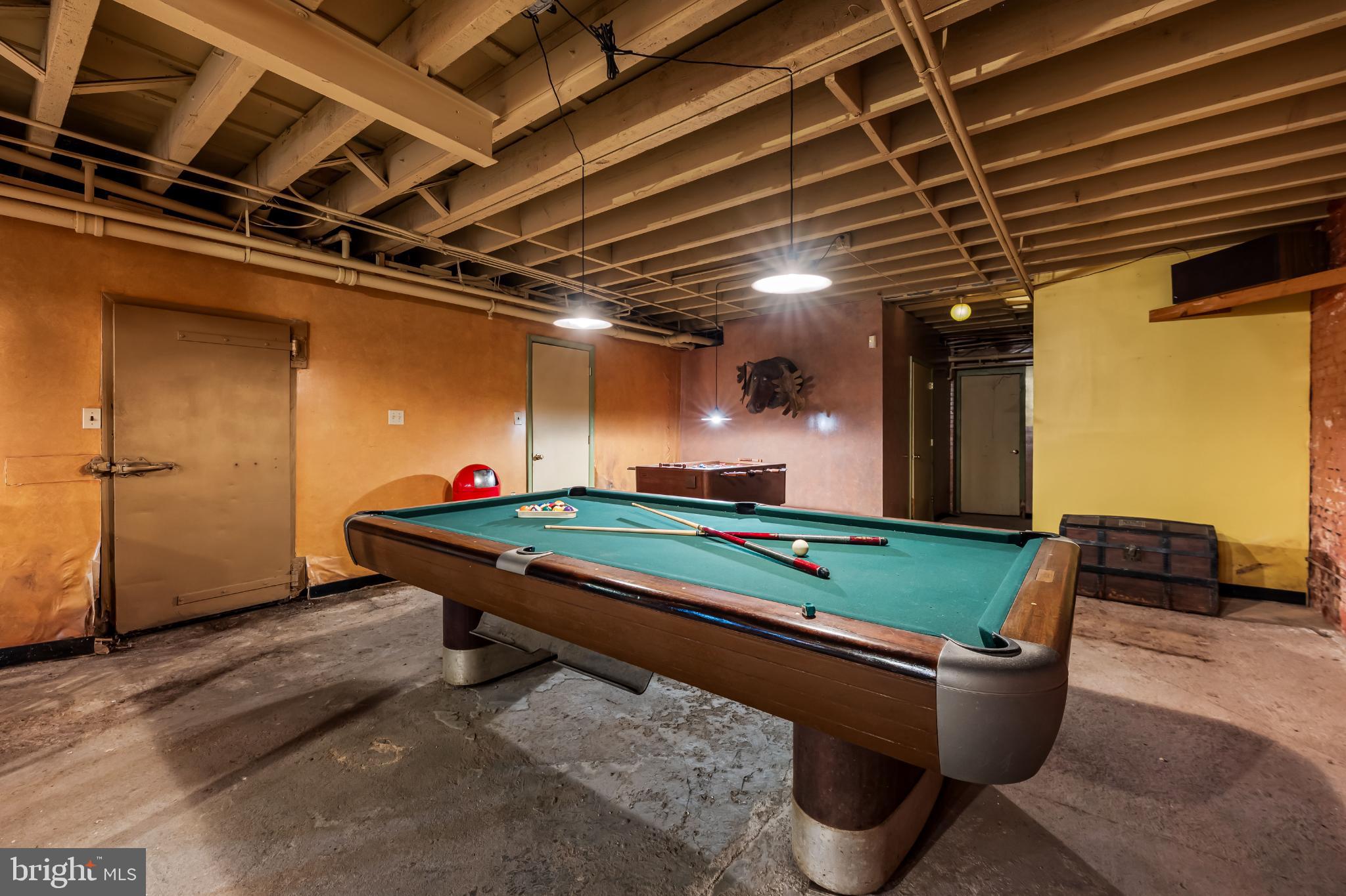 HIGHLANDTOWN - Residential Income