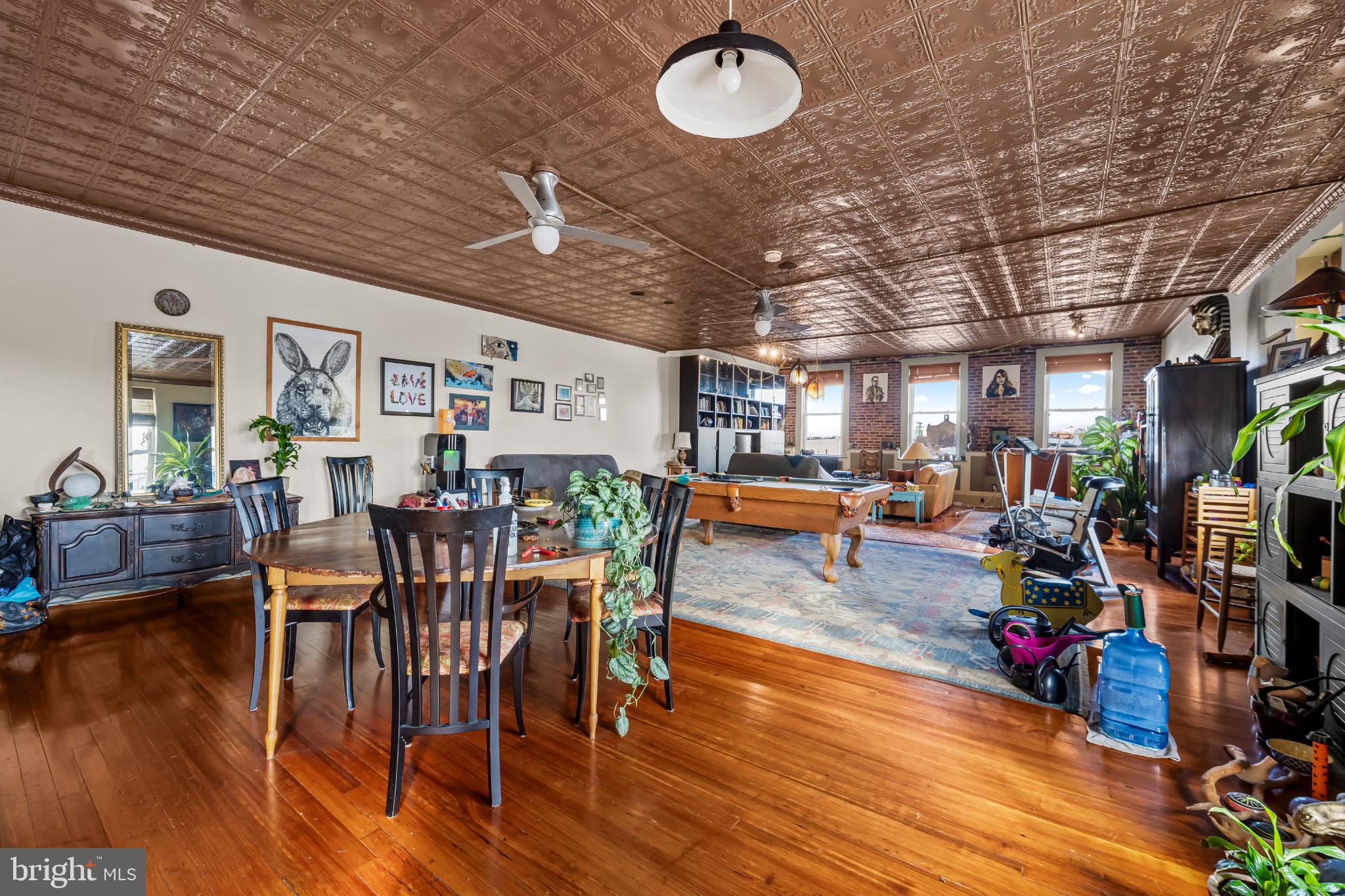 HIGHLANDTOWN - Residential Income