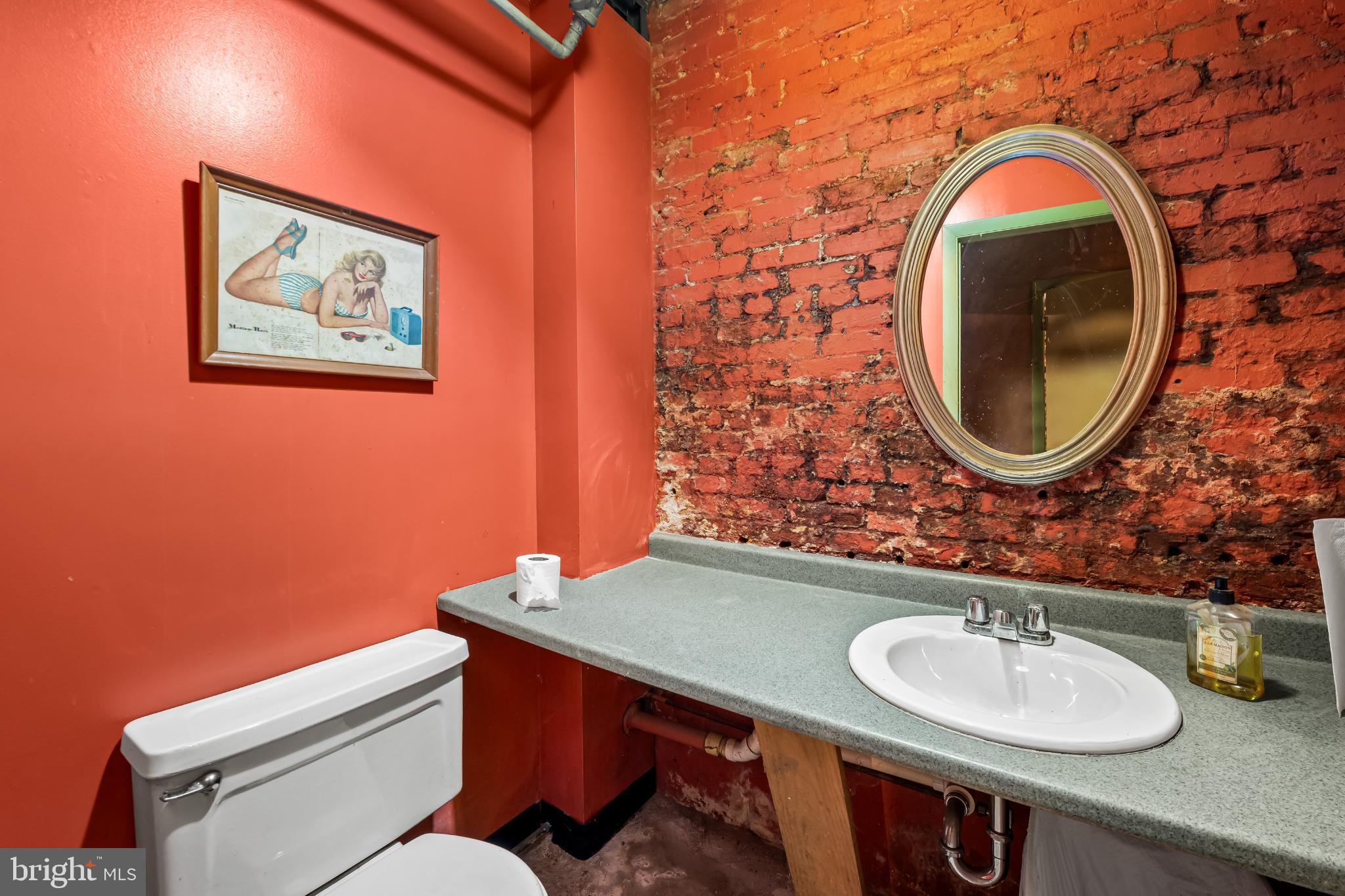 HIGHLANDTOWN - Residential Income