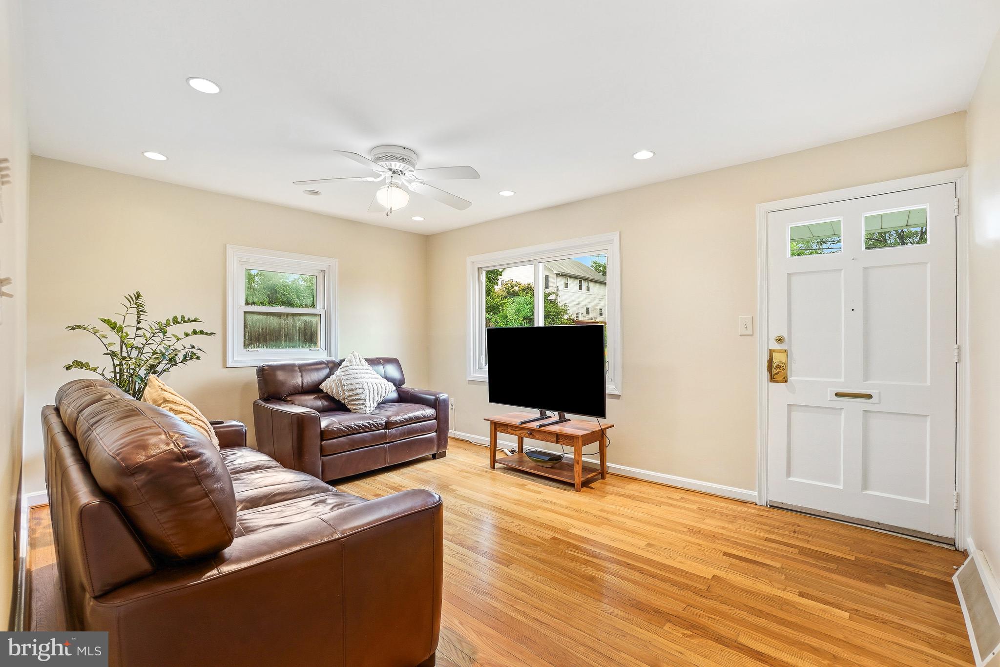VIERS MILL VILLAGE - Residential