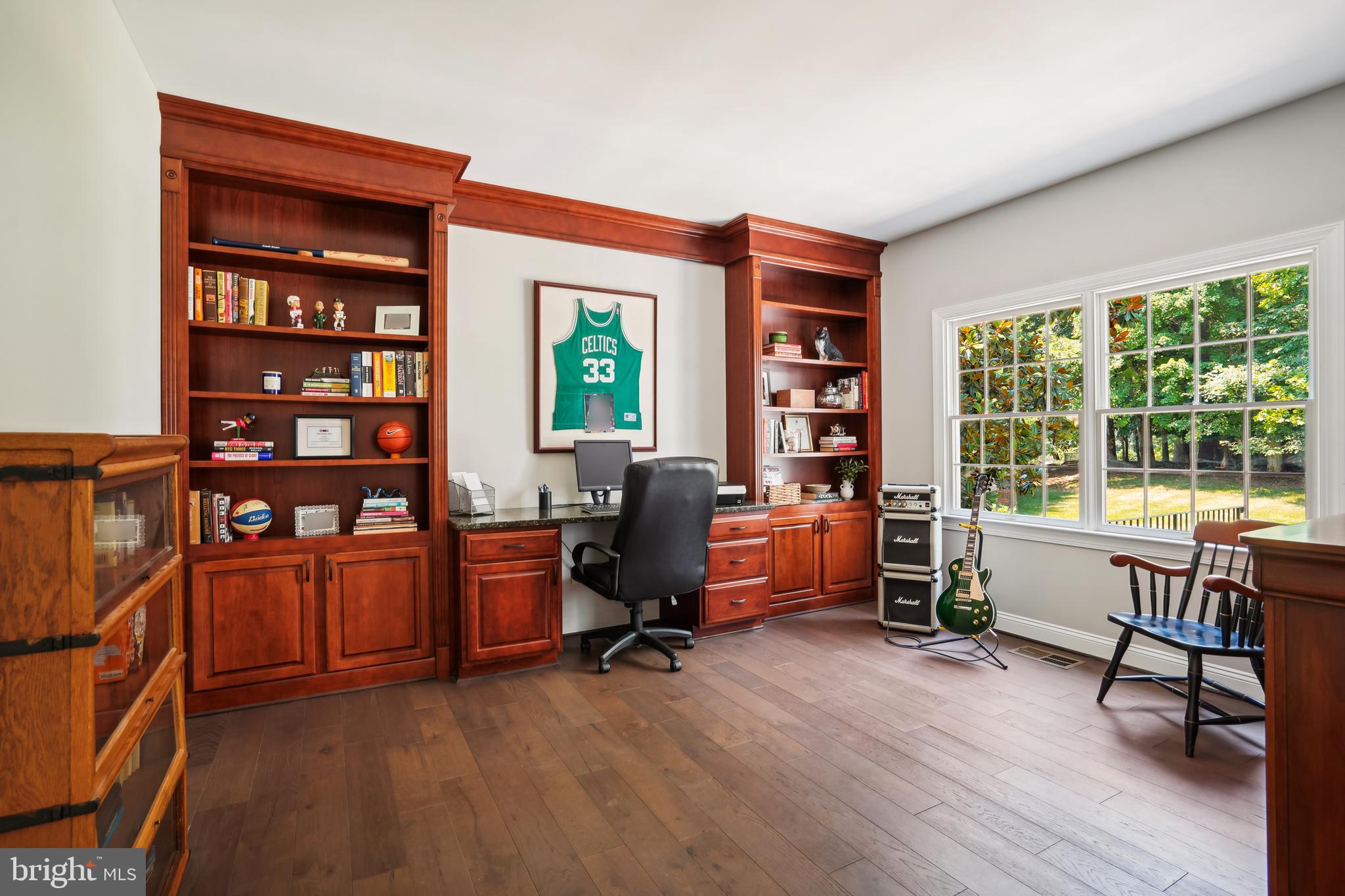 OAKTON CHASE - Residential