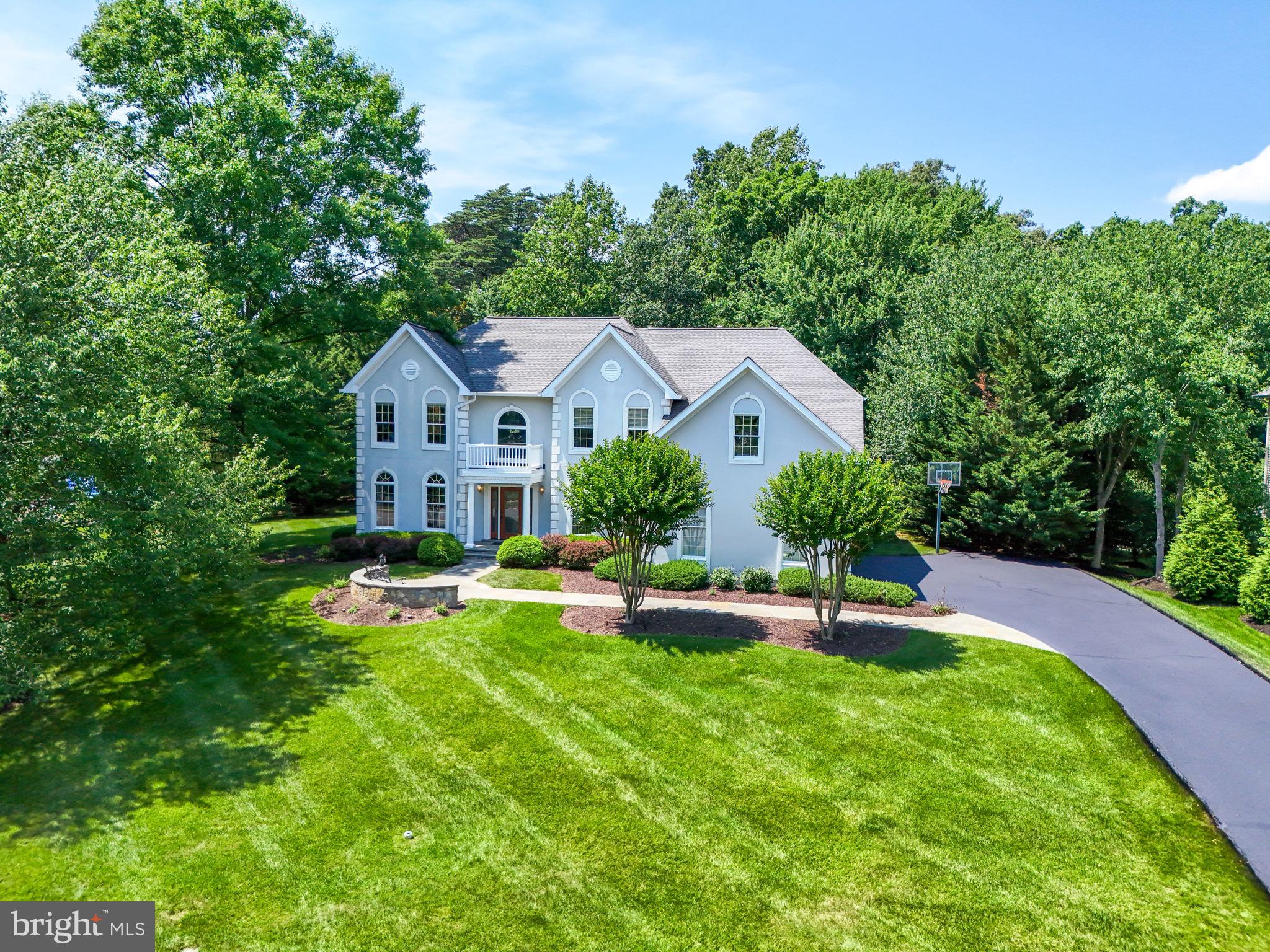 OAKTON CHASE - Residential