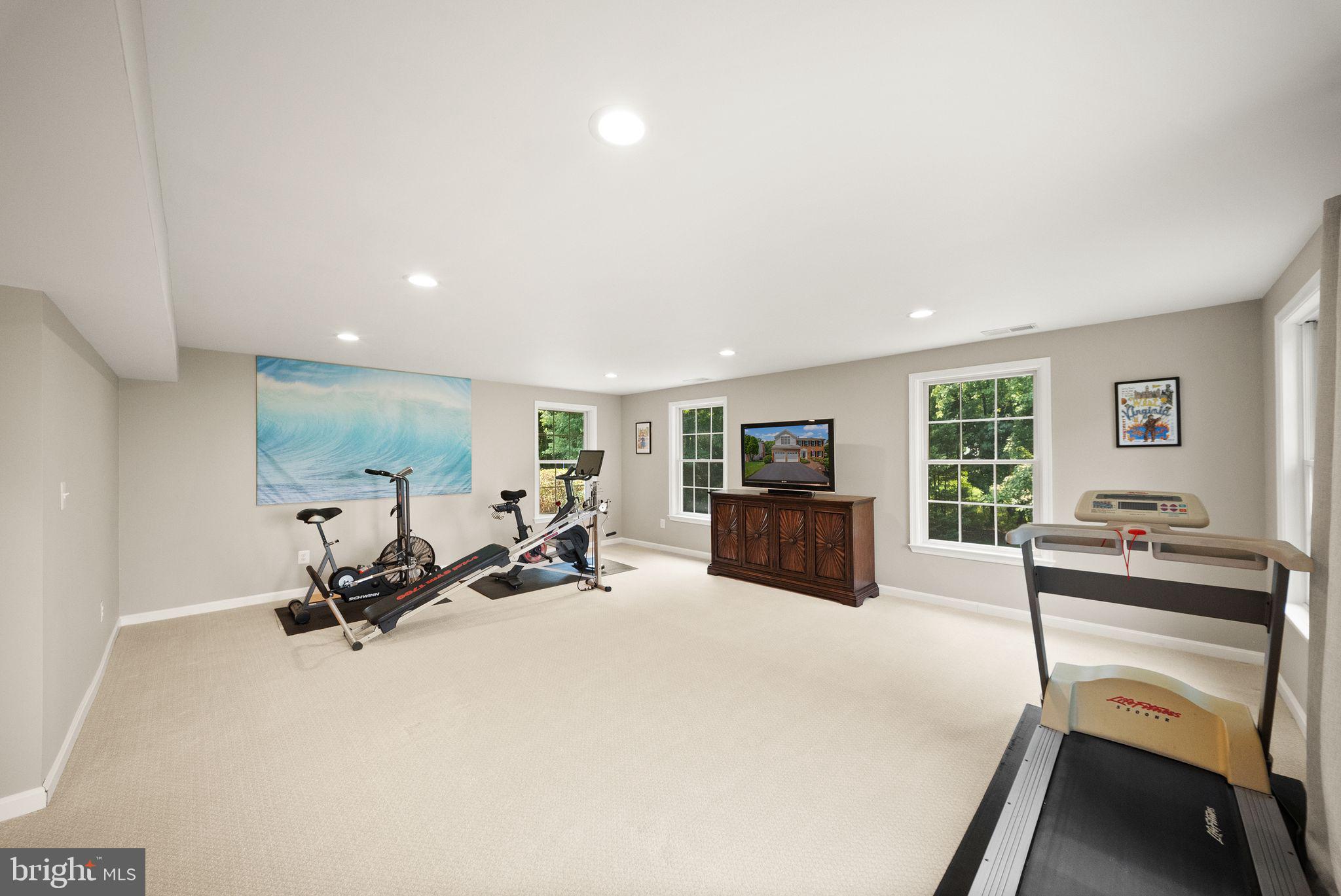 CLIFTON FARM - Residential