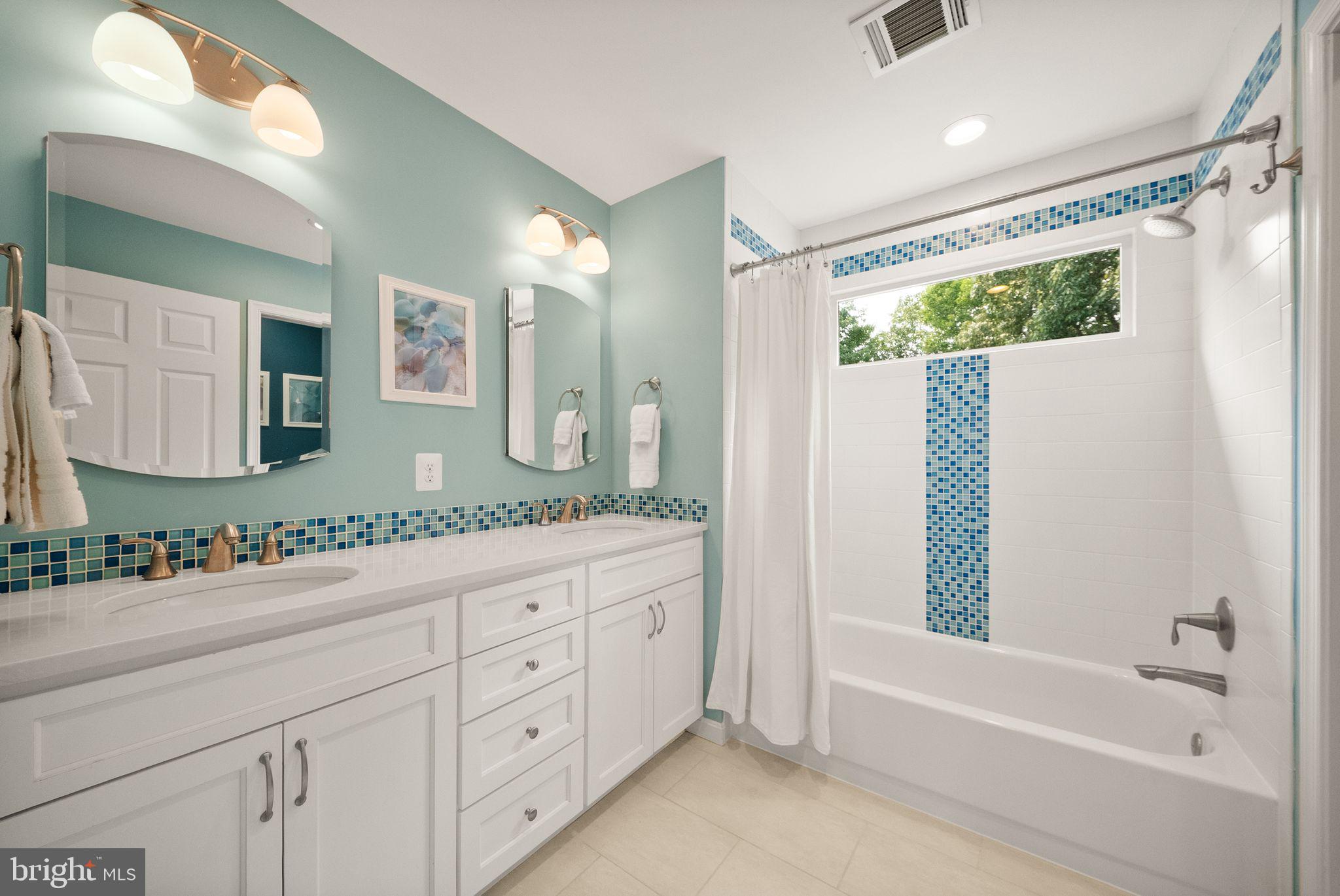 CLIFTON FARM - Residential