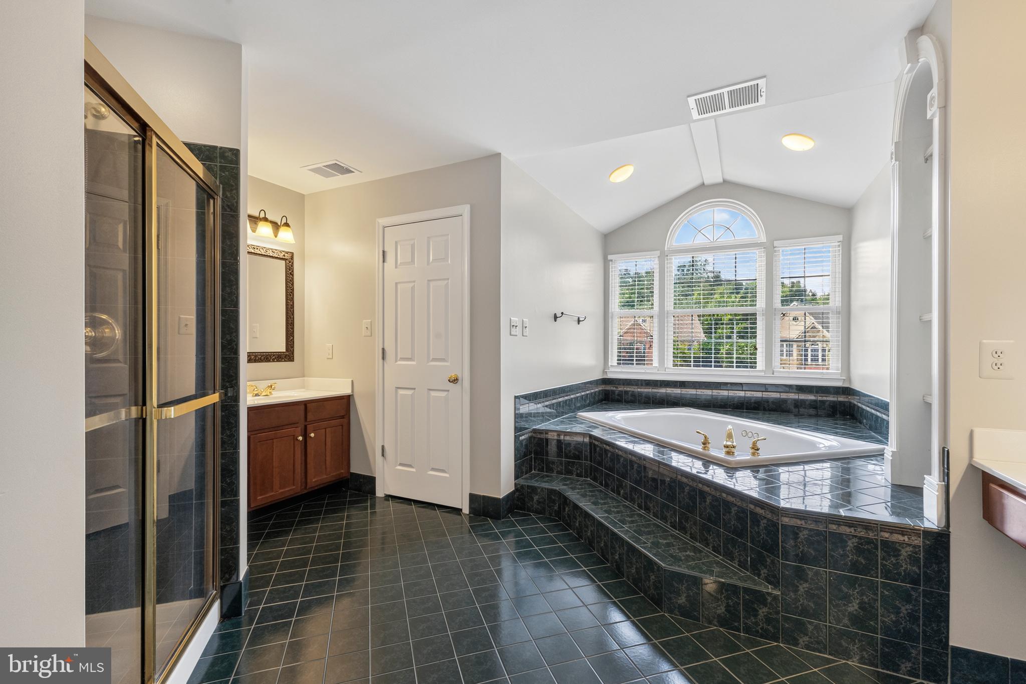 LAKE MANASSAS - Residential