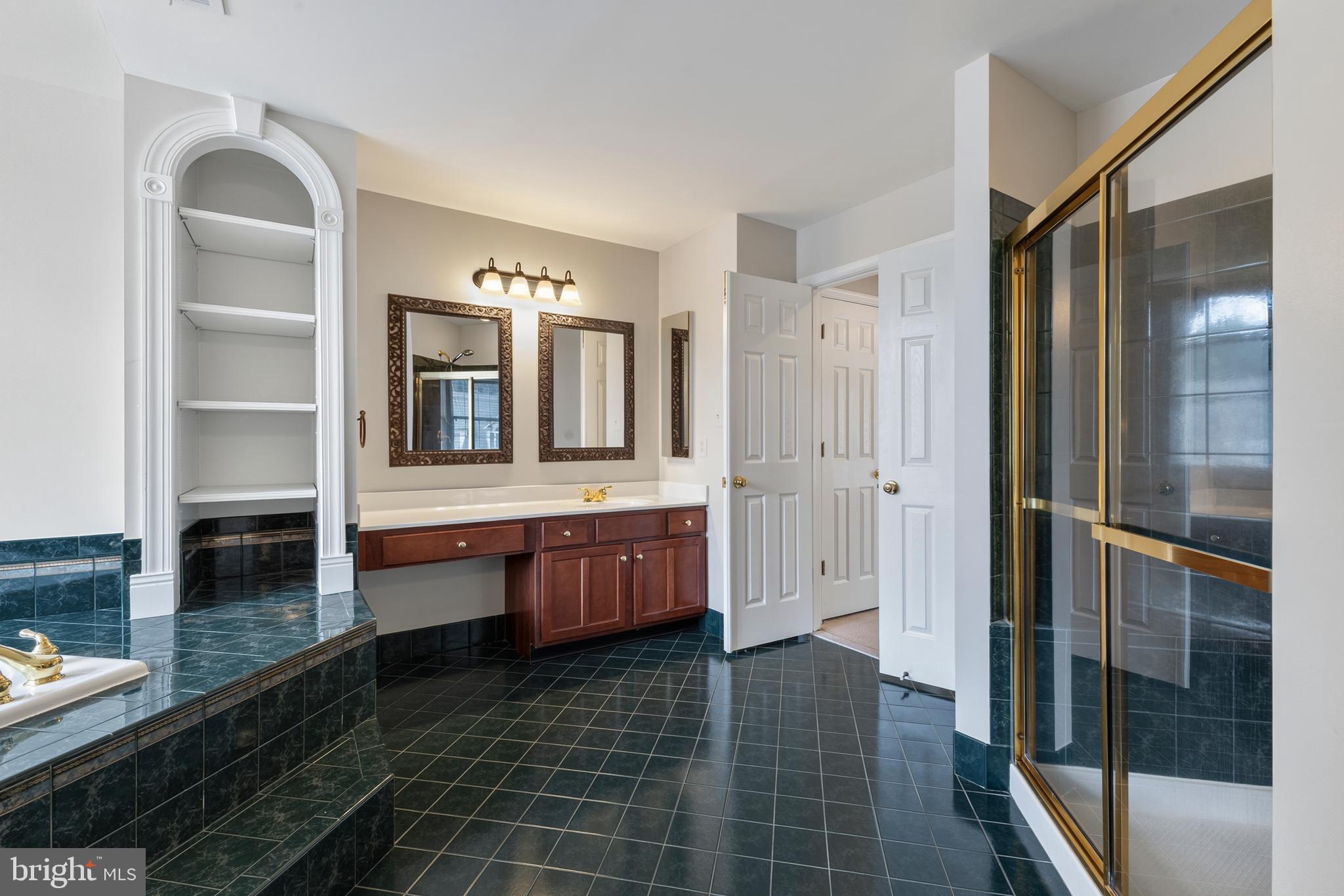 LAKE MANASSAS - Residential