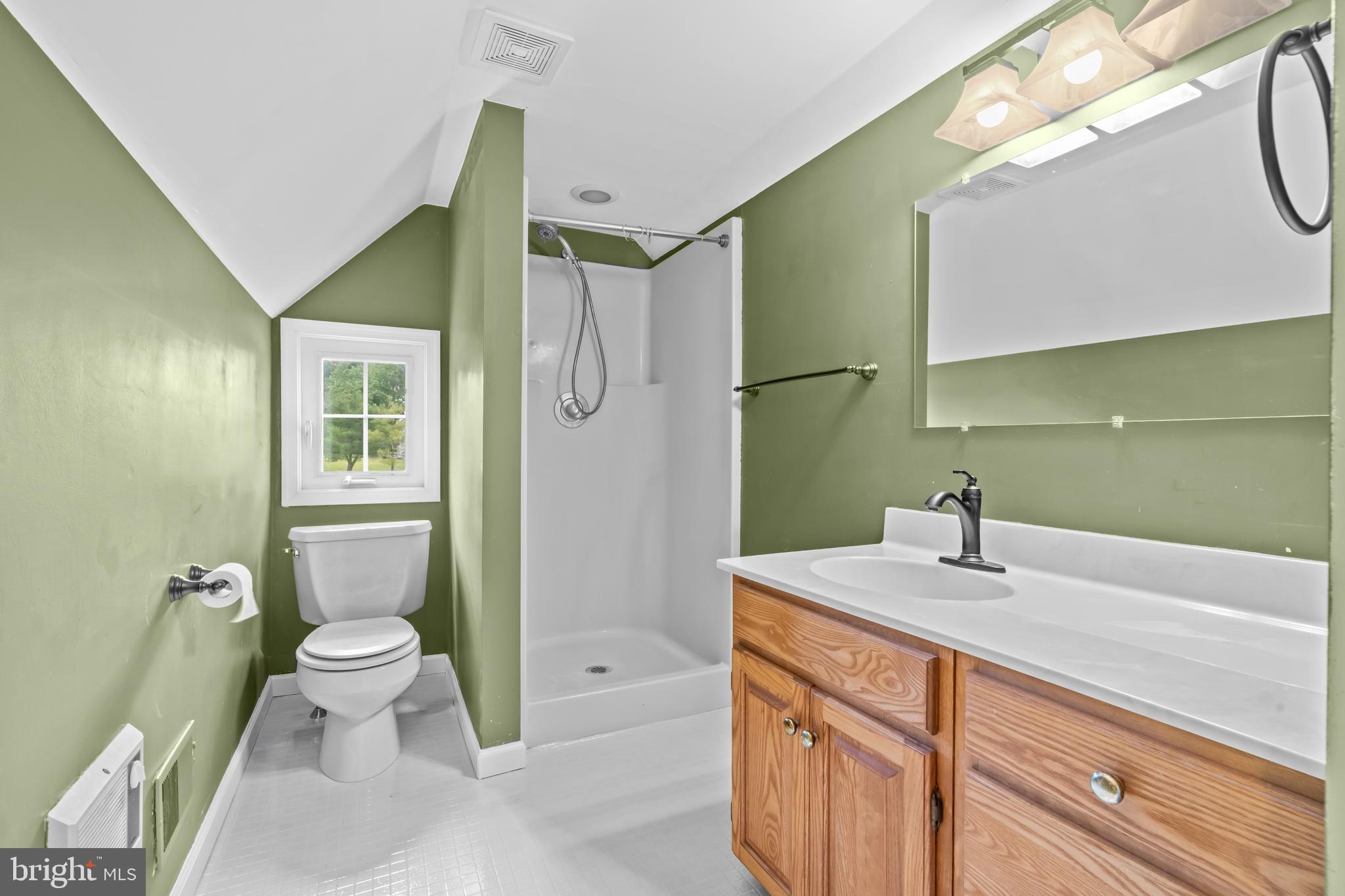 MIDDLE CREEK ESTS - Residential