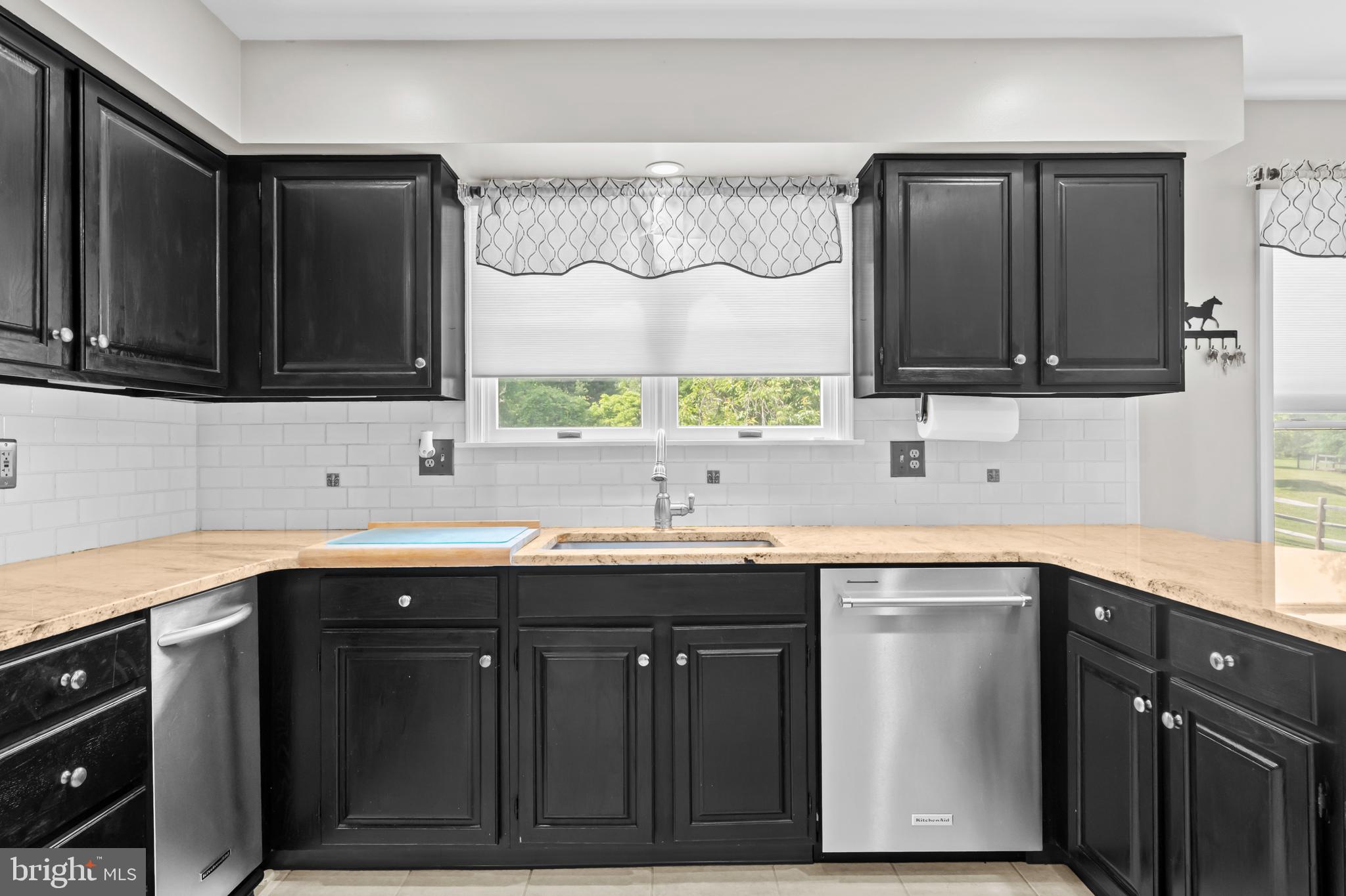 MIDDLE CREEK ESTS - Residential