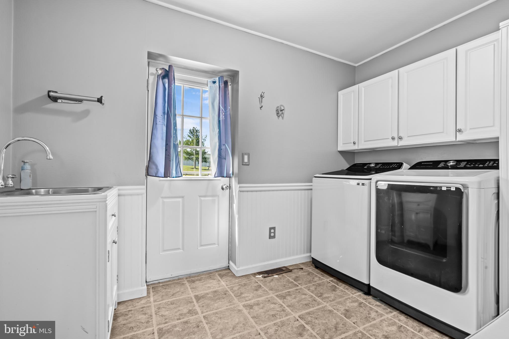 MIDDLE CREEK ESTS - Residential
