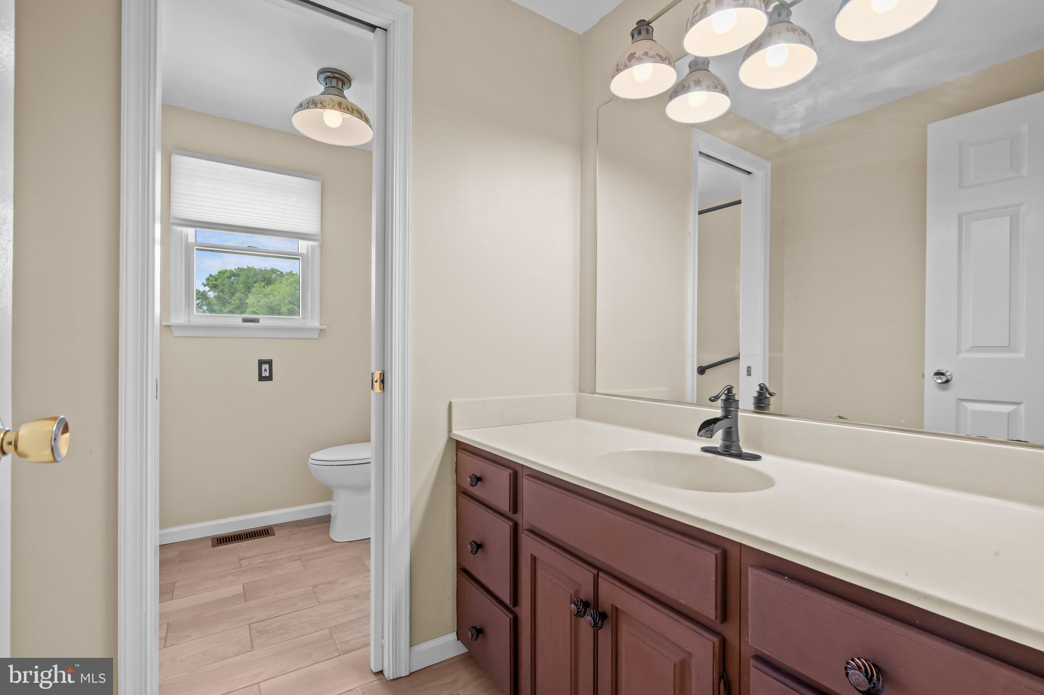 MIDDLE CREEK ESTS - Residential