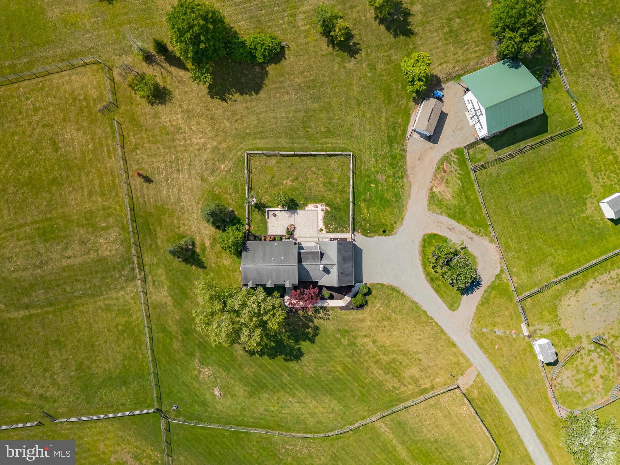 MIDDLE CREEK ESTS - Residential