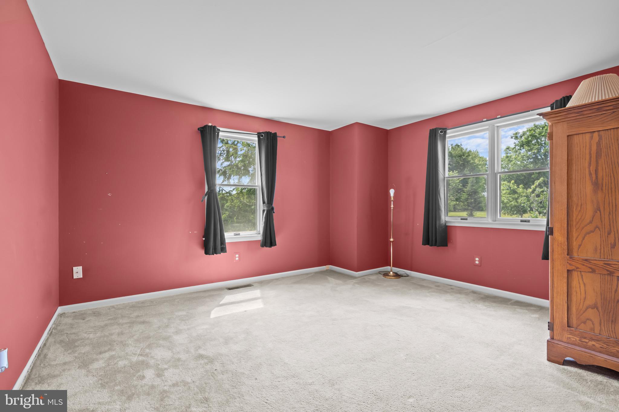 MIDDLE CREEK ESTS - Residential
