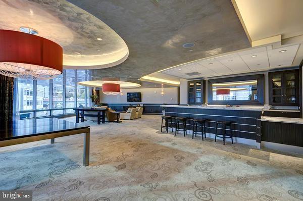 TURNBERRY TOWER - Residential