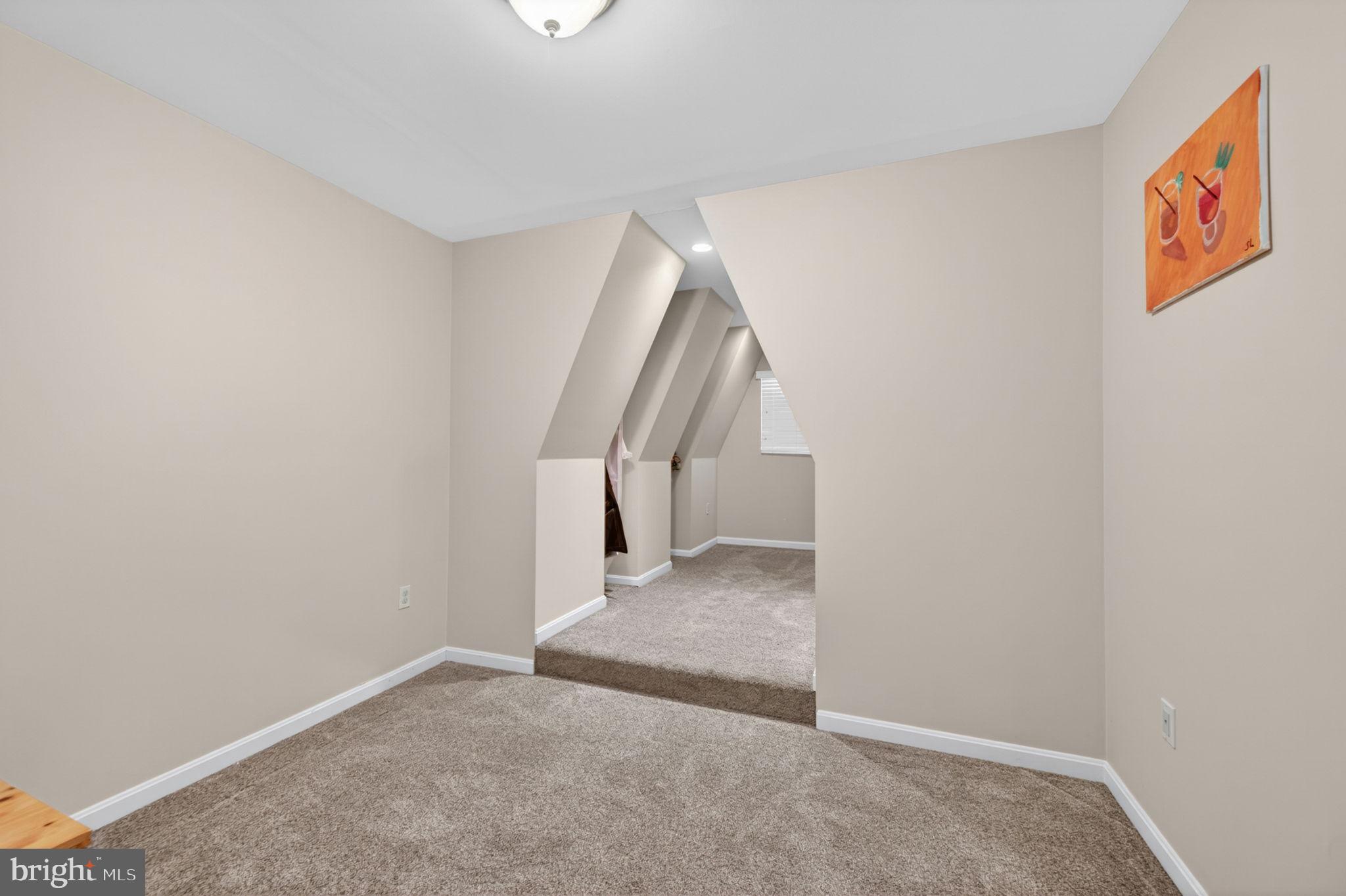 FALLS GABLE - Residential