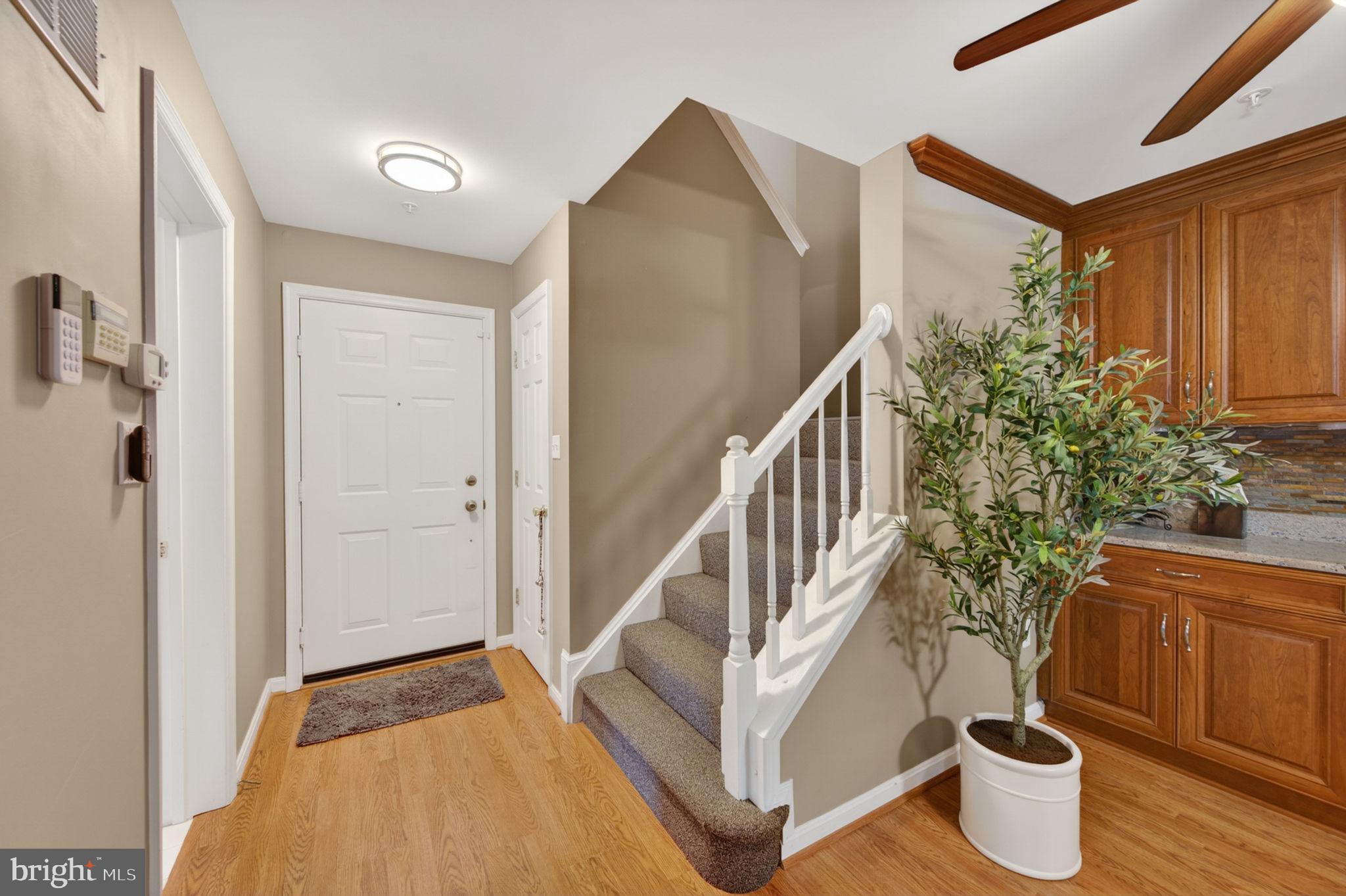 FALLS GABLE - Residential