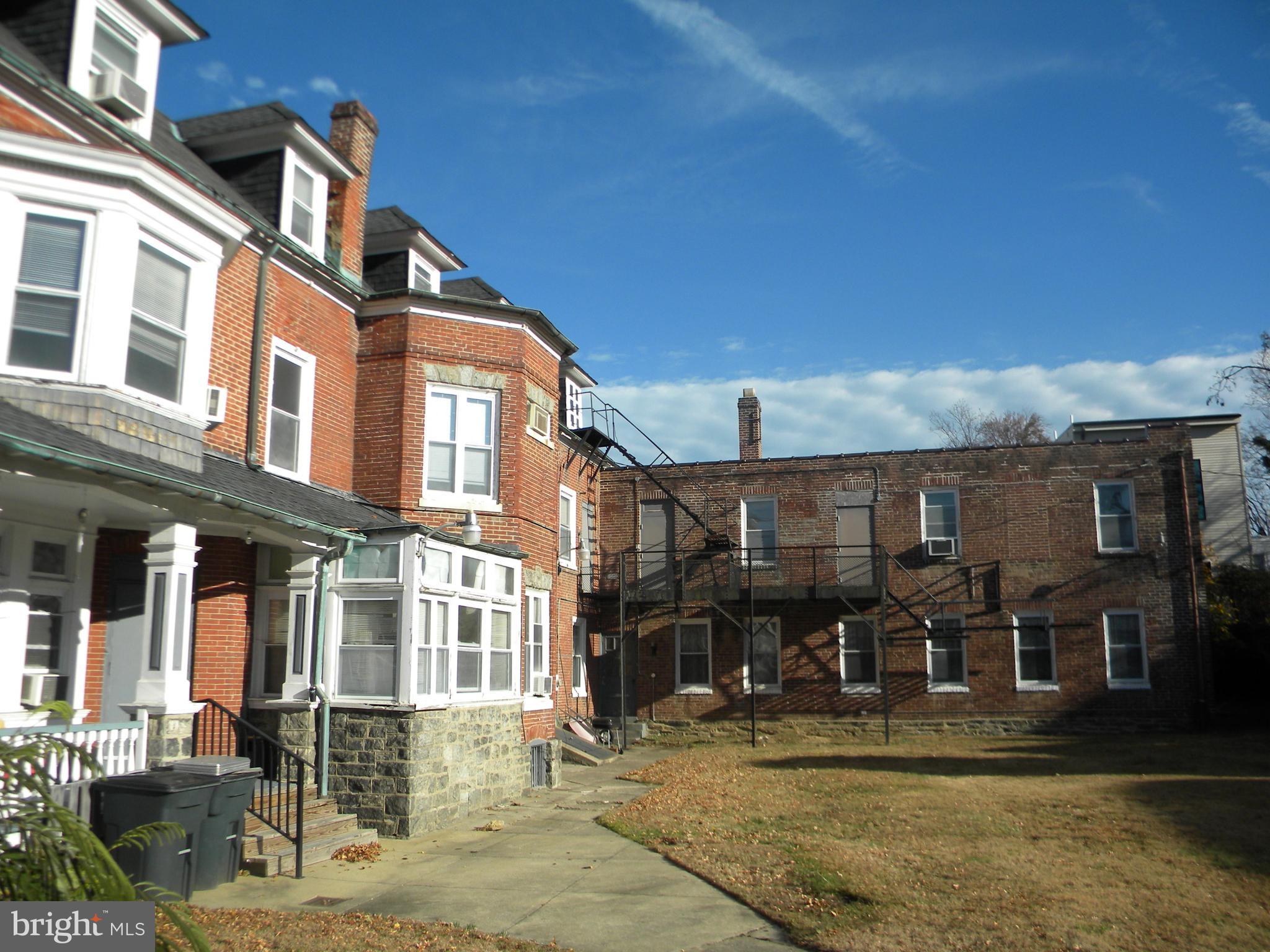 GERMANTOWN (WEST) - Commercial Sale