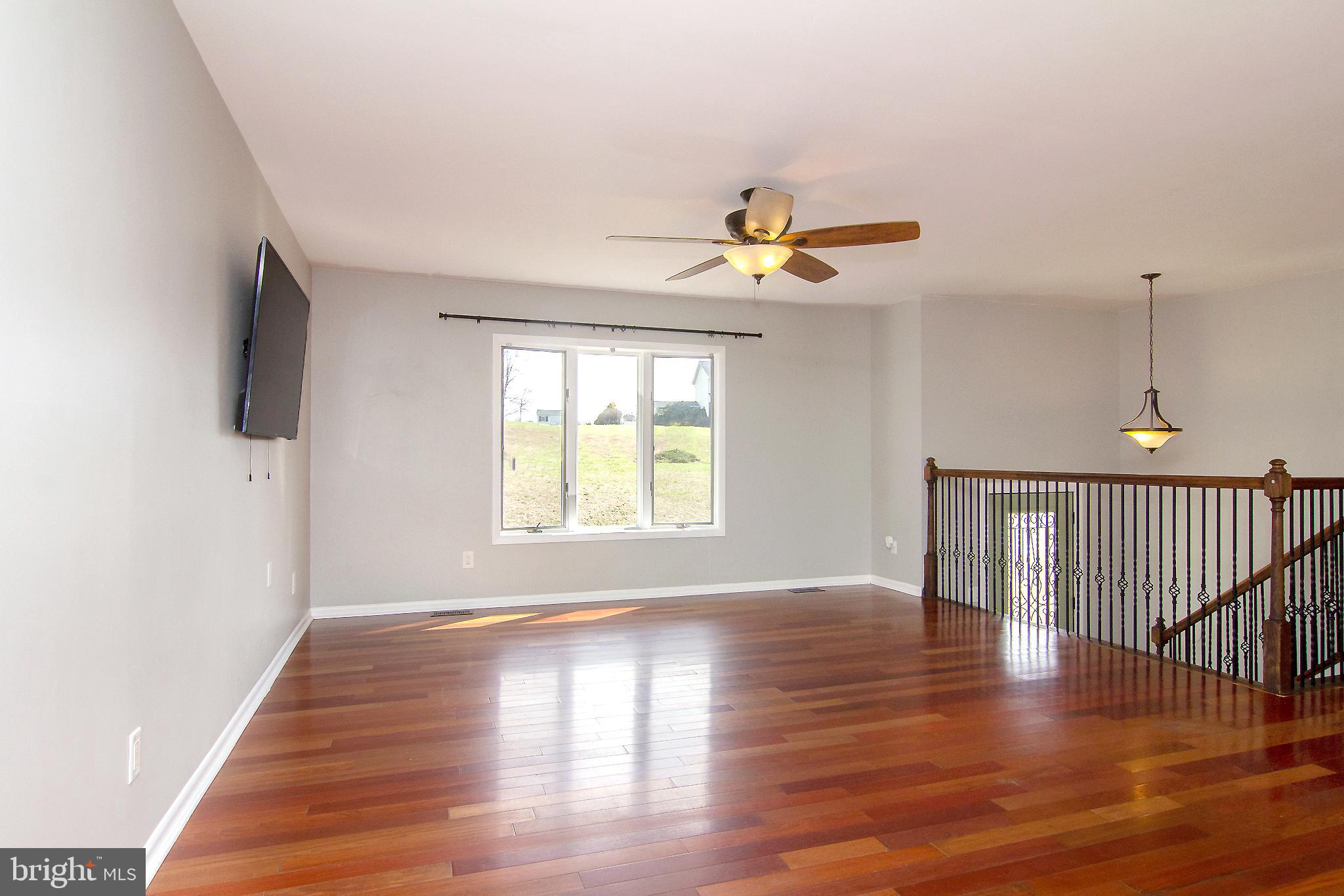 WALNUT RIDGE - Residential