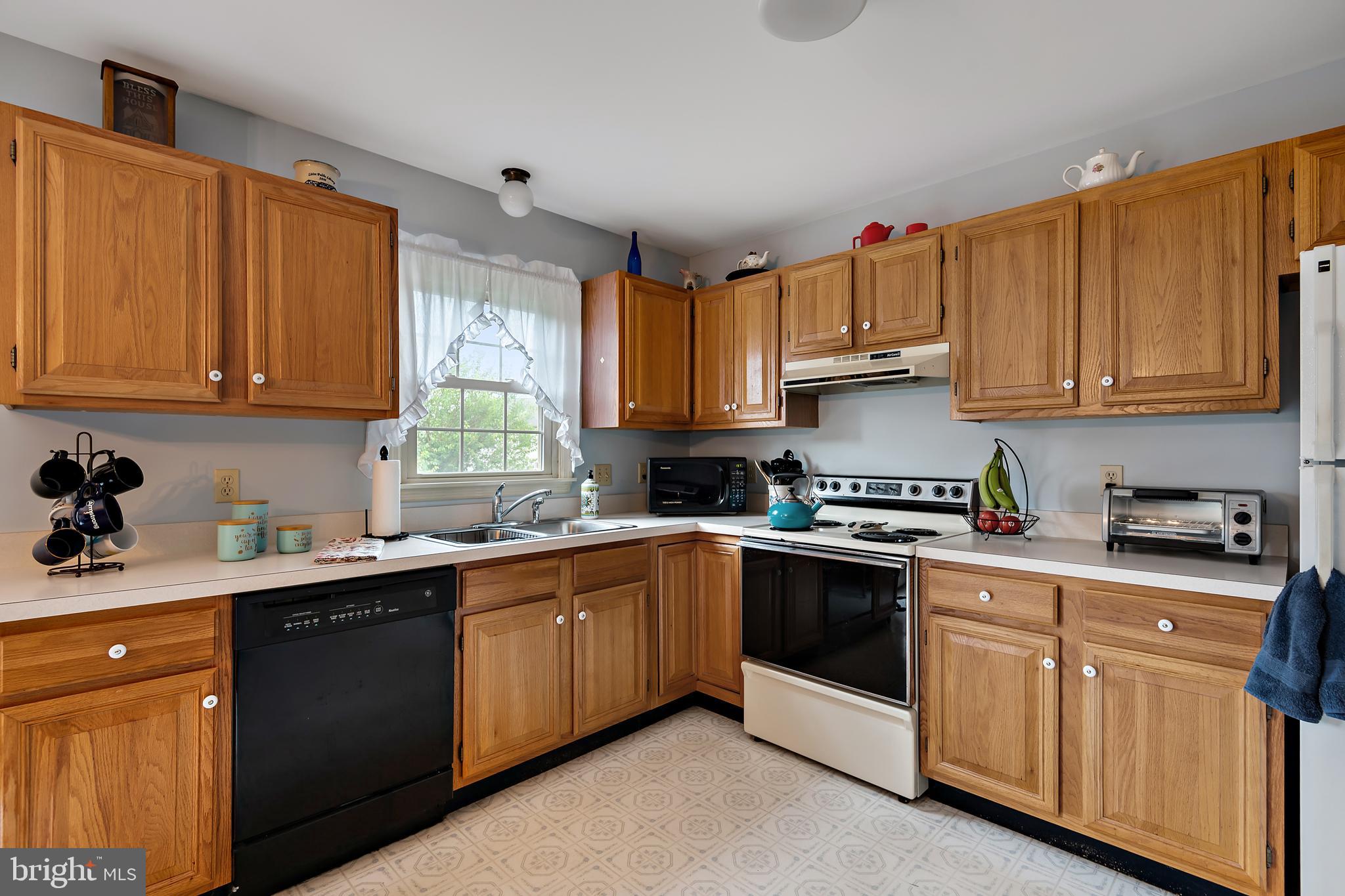 BROOKFIELD ESTATES - Residential