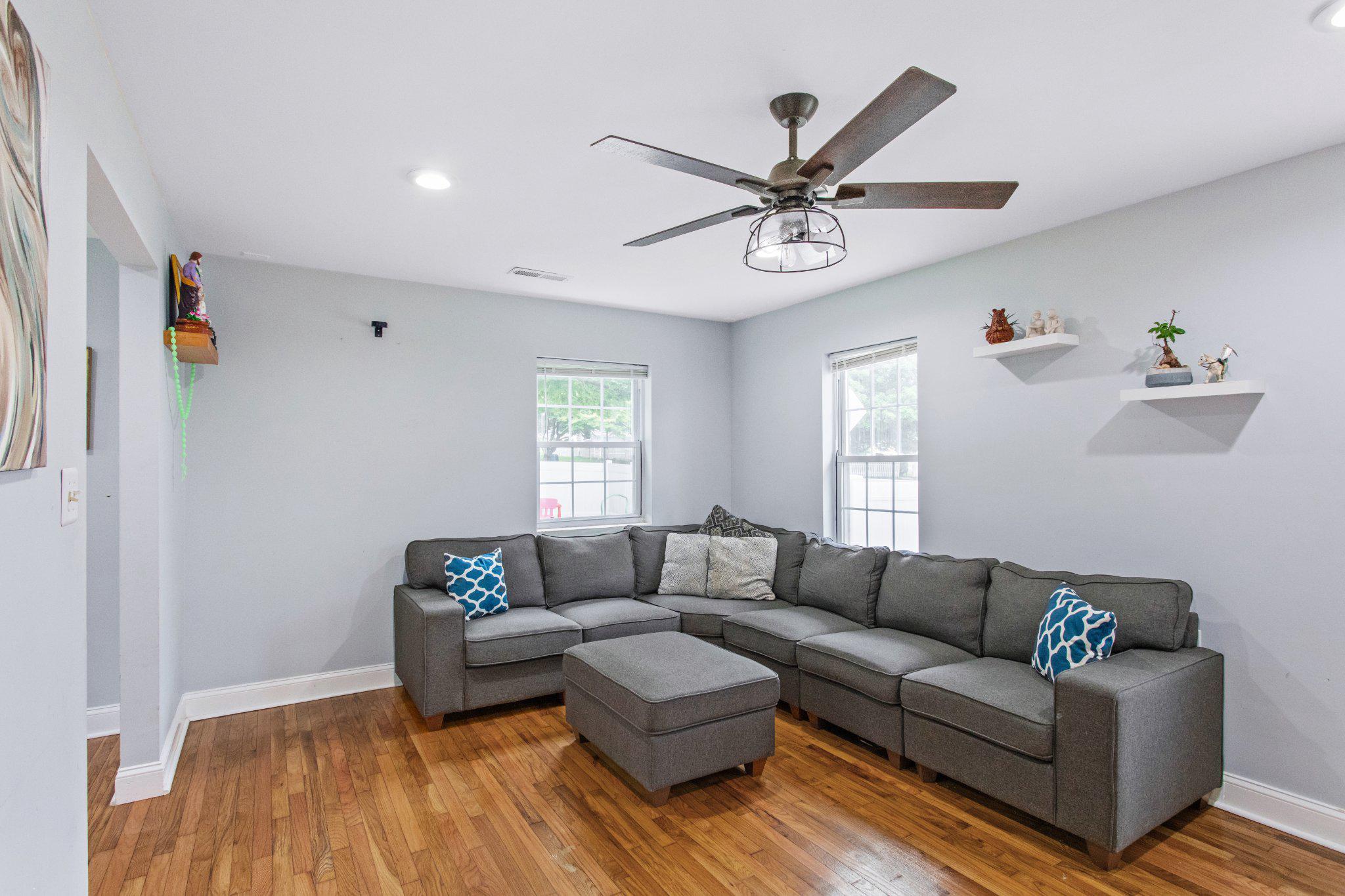 GLENSIDE - Residential