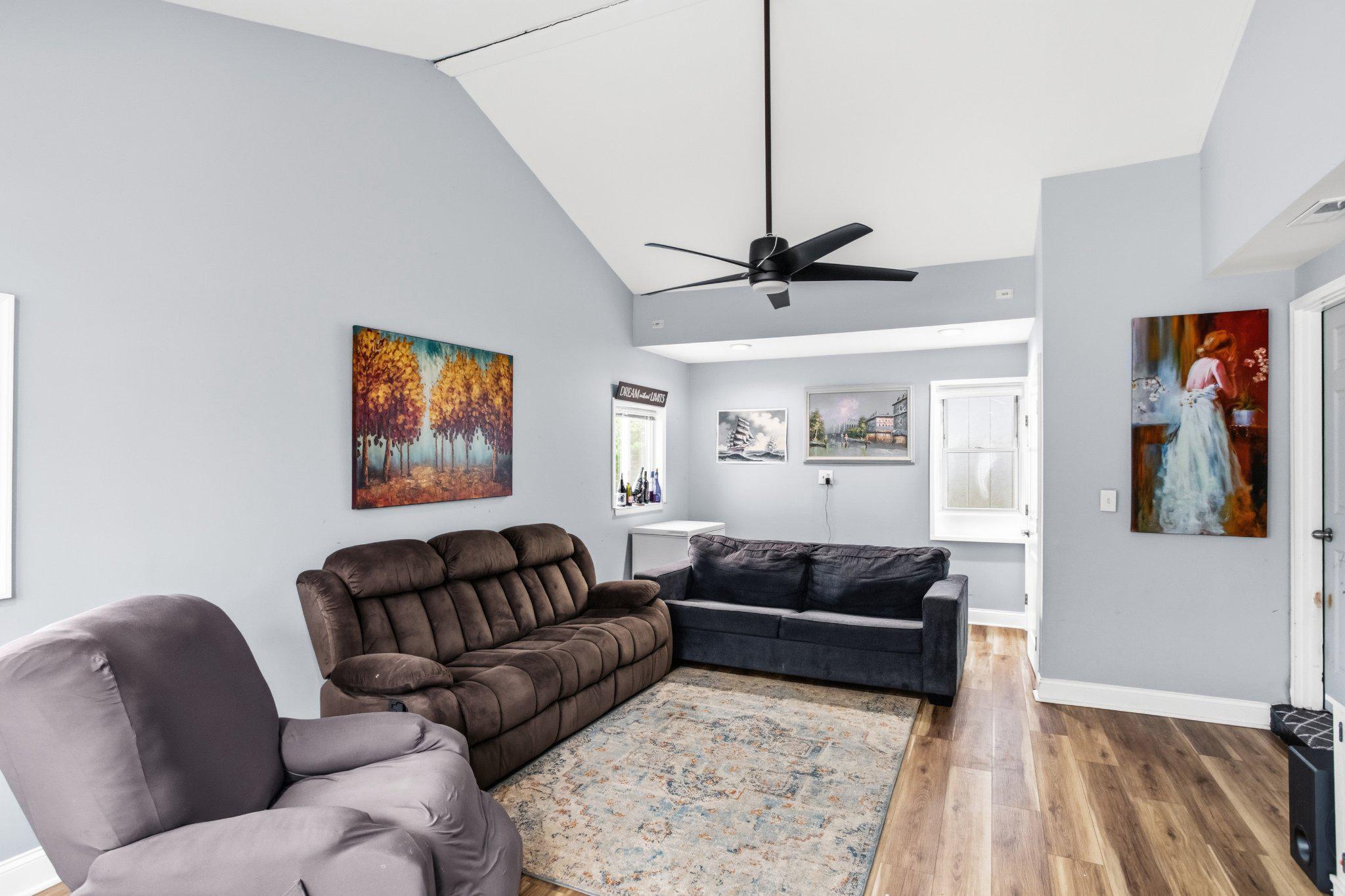 GLENSIDE - Residential