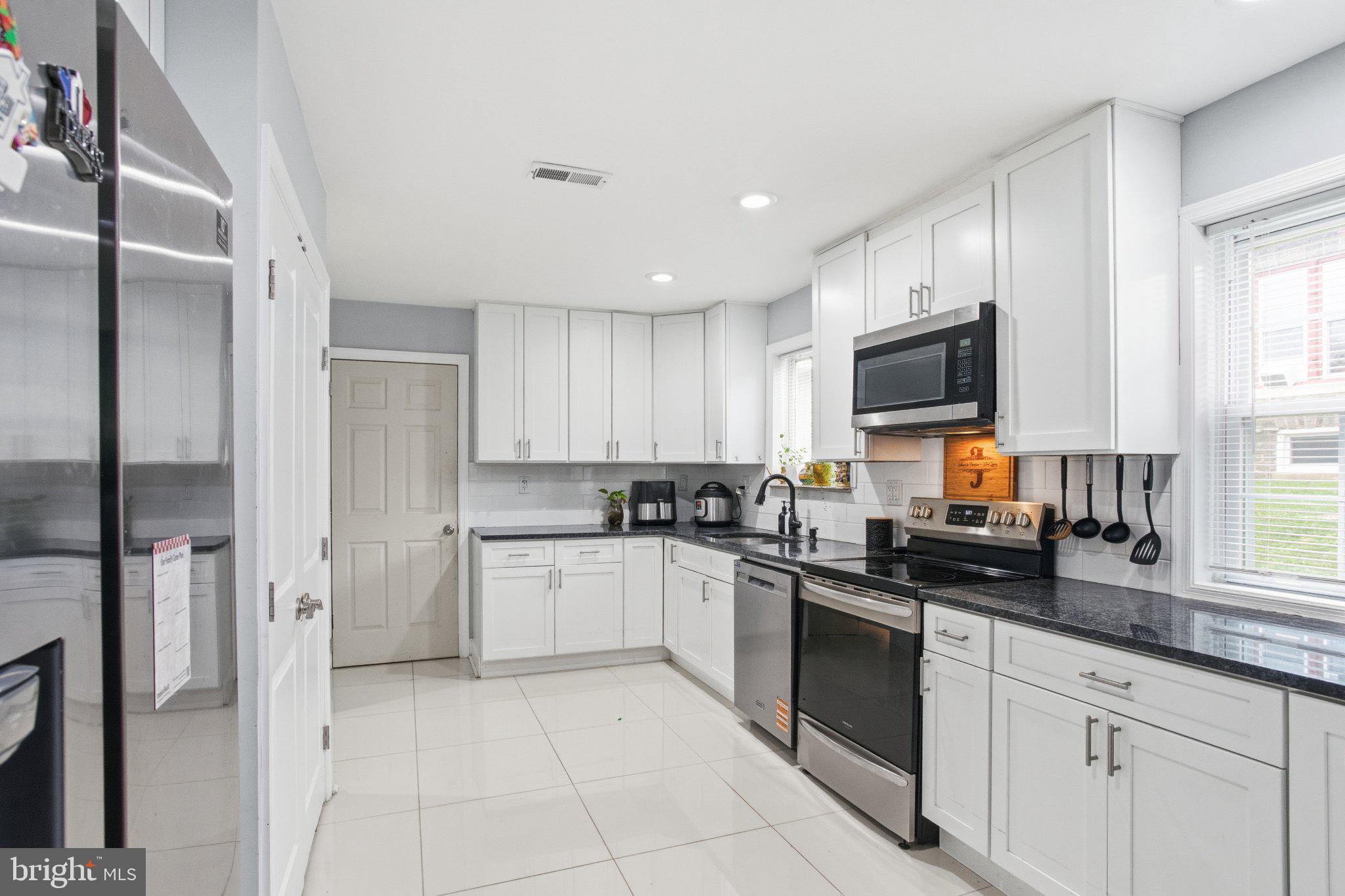 GLENSIDE - Residential