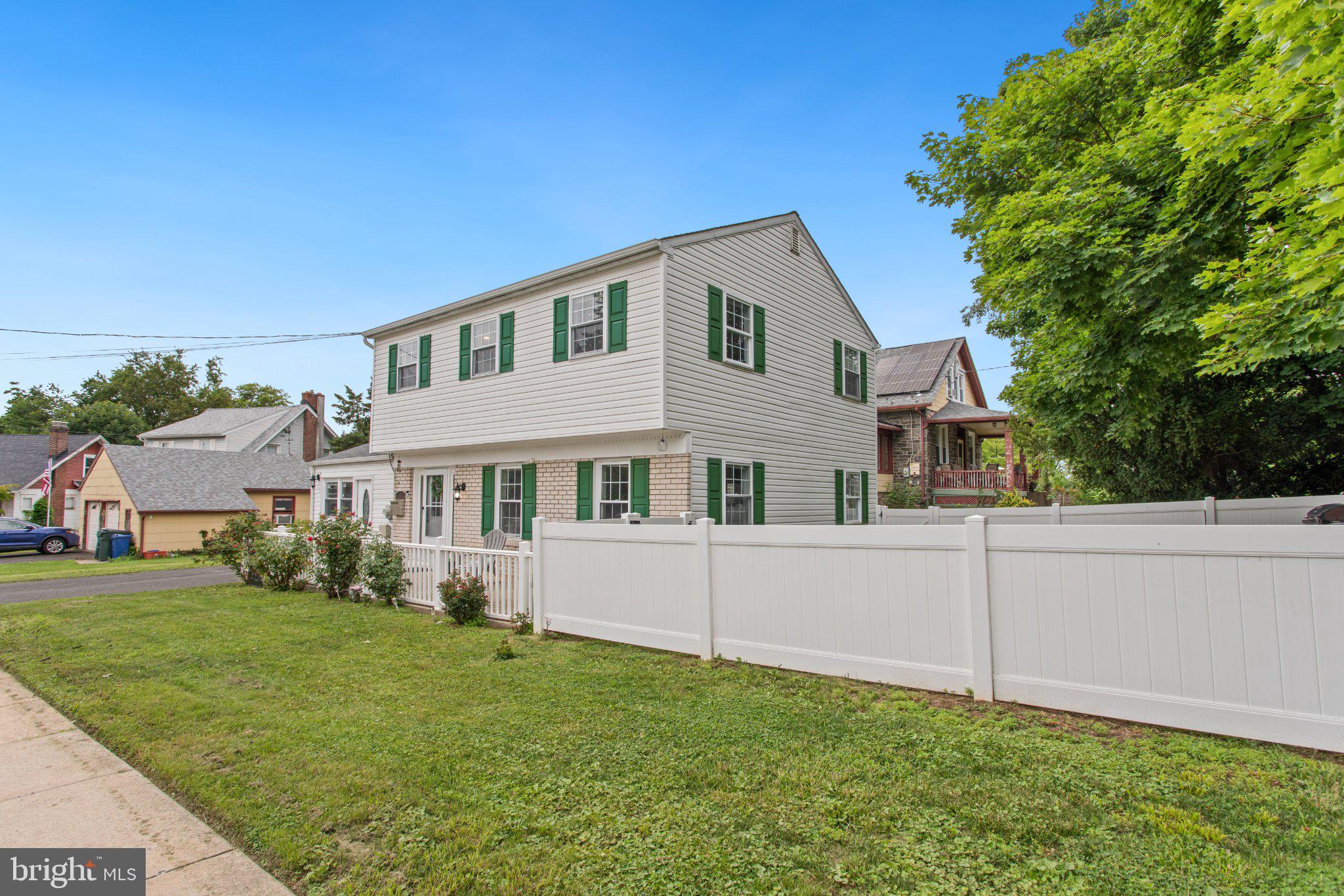 GLENSIDE - Residential