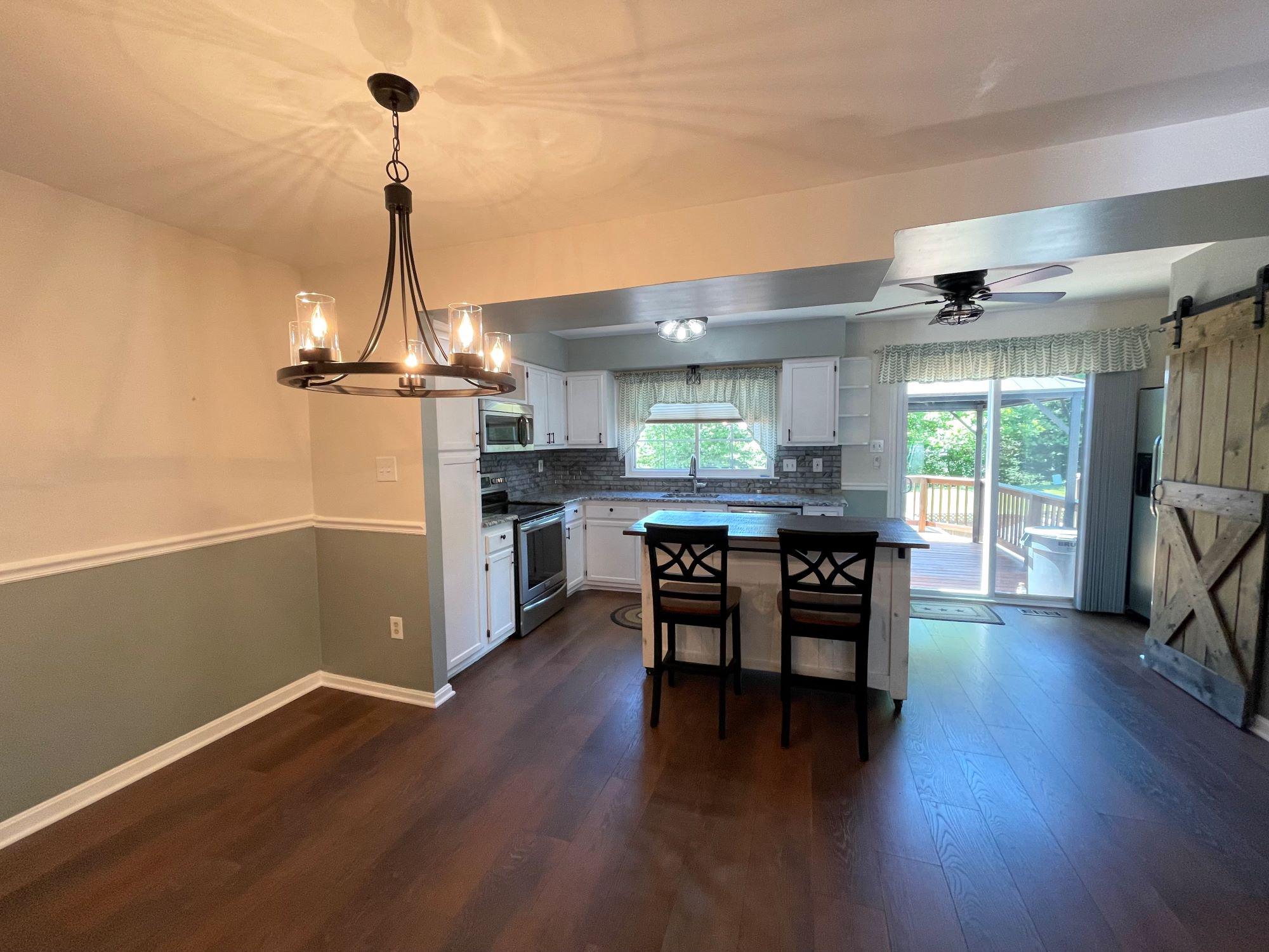 VILLAGE AT THOMAS RUN - Residential