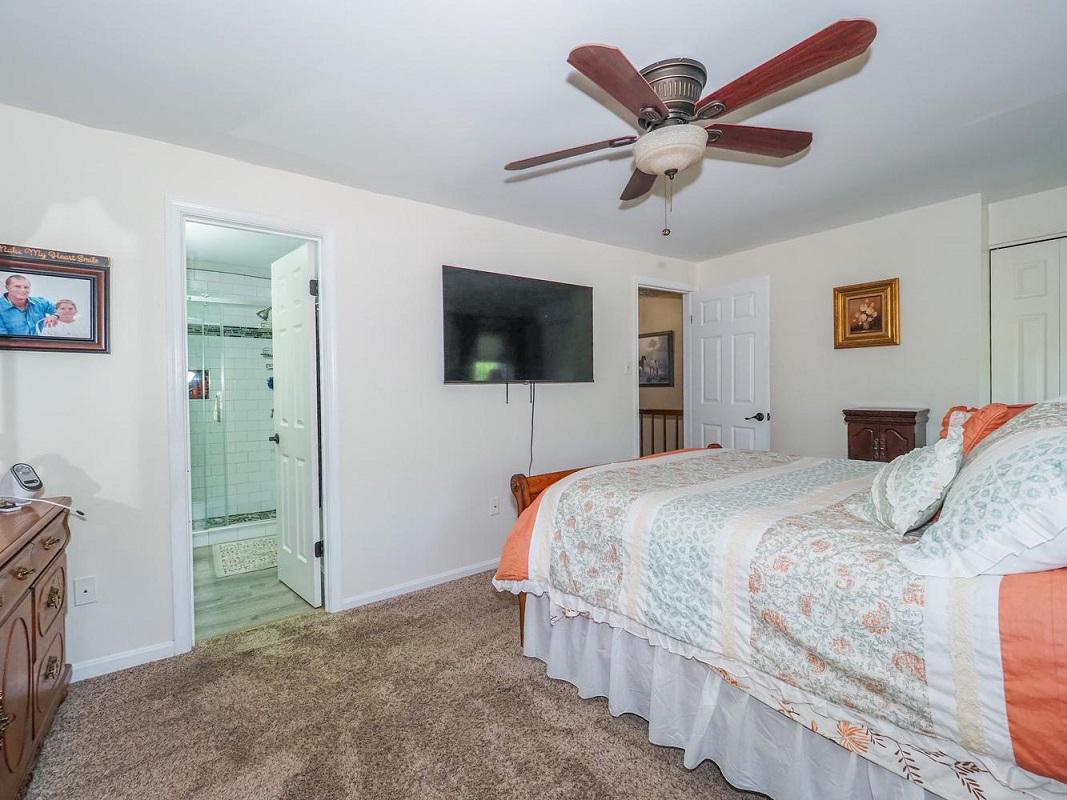 VILLAGE AT THOMAS RUN - Residential