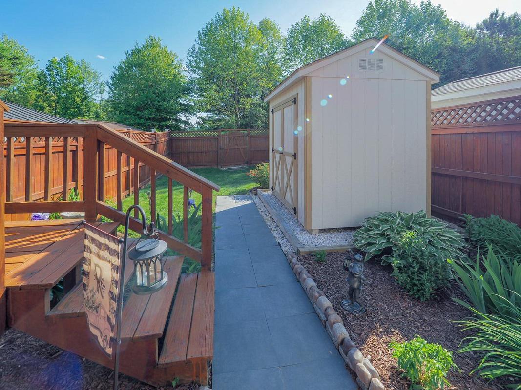 VILLAGE AT THOMAS RUN - Residential
