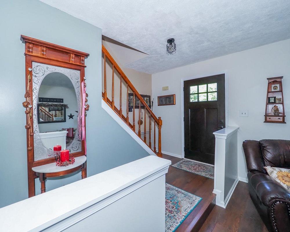 VILLAGE AT THOMAS RUN - Residential