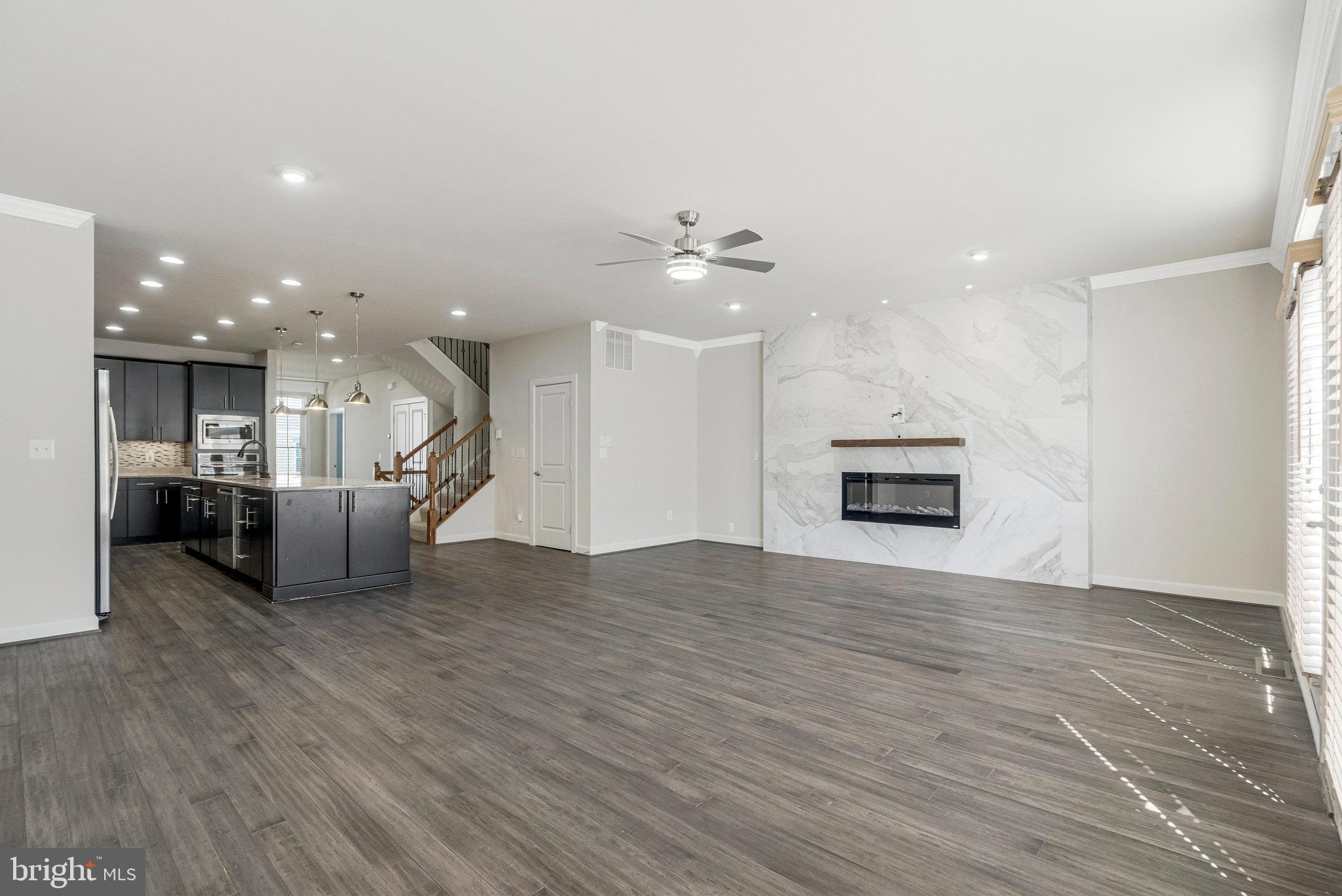 STONEGATE - Residential