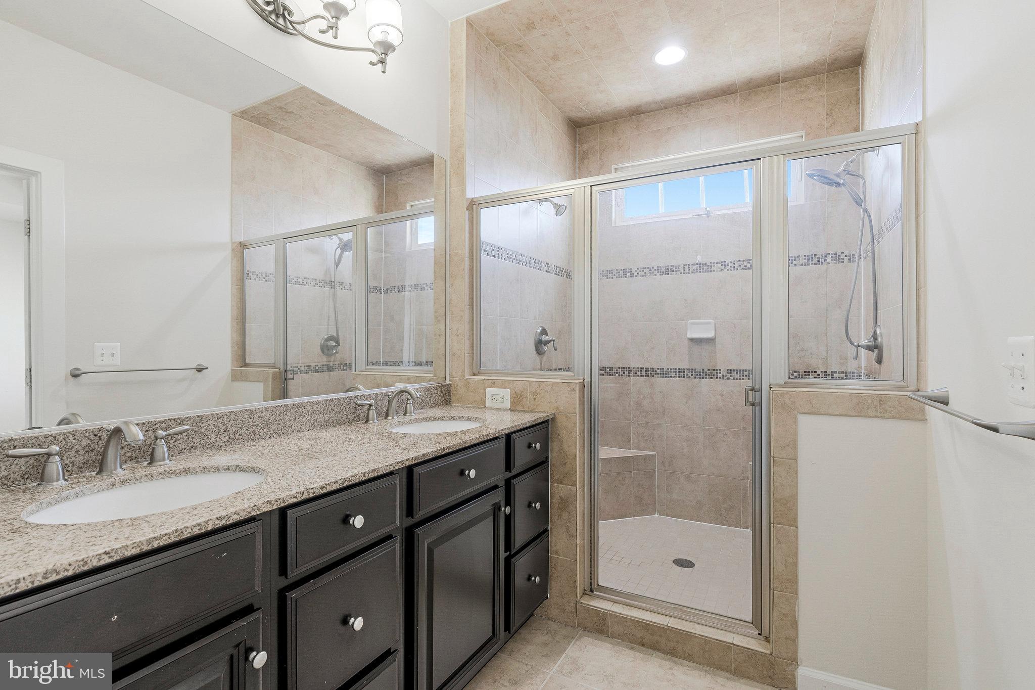 STONEGATE - Residential