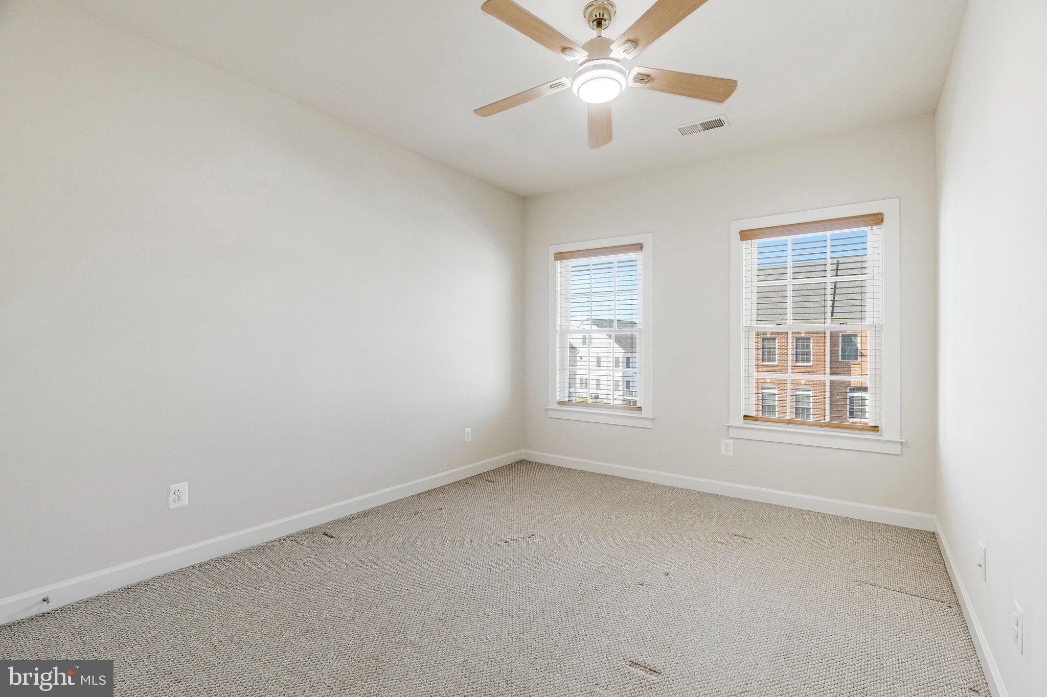 STONEGATE - Residential